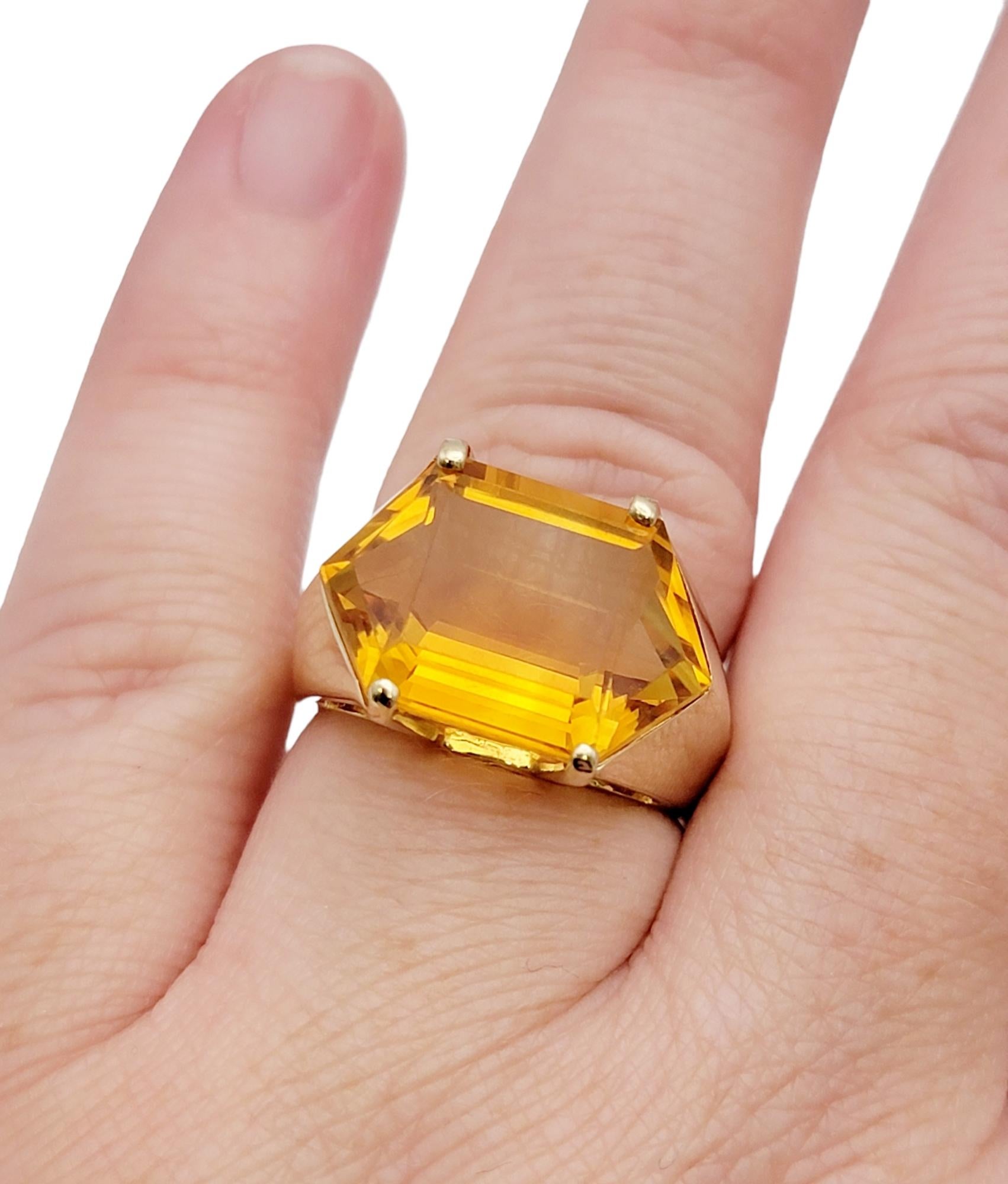 10.46 Carats Total Hexagonal Cut Citrine Cocktail Ring in 14 Karat Yellow Gold For Sale 10