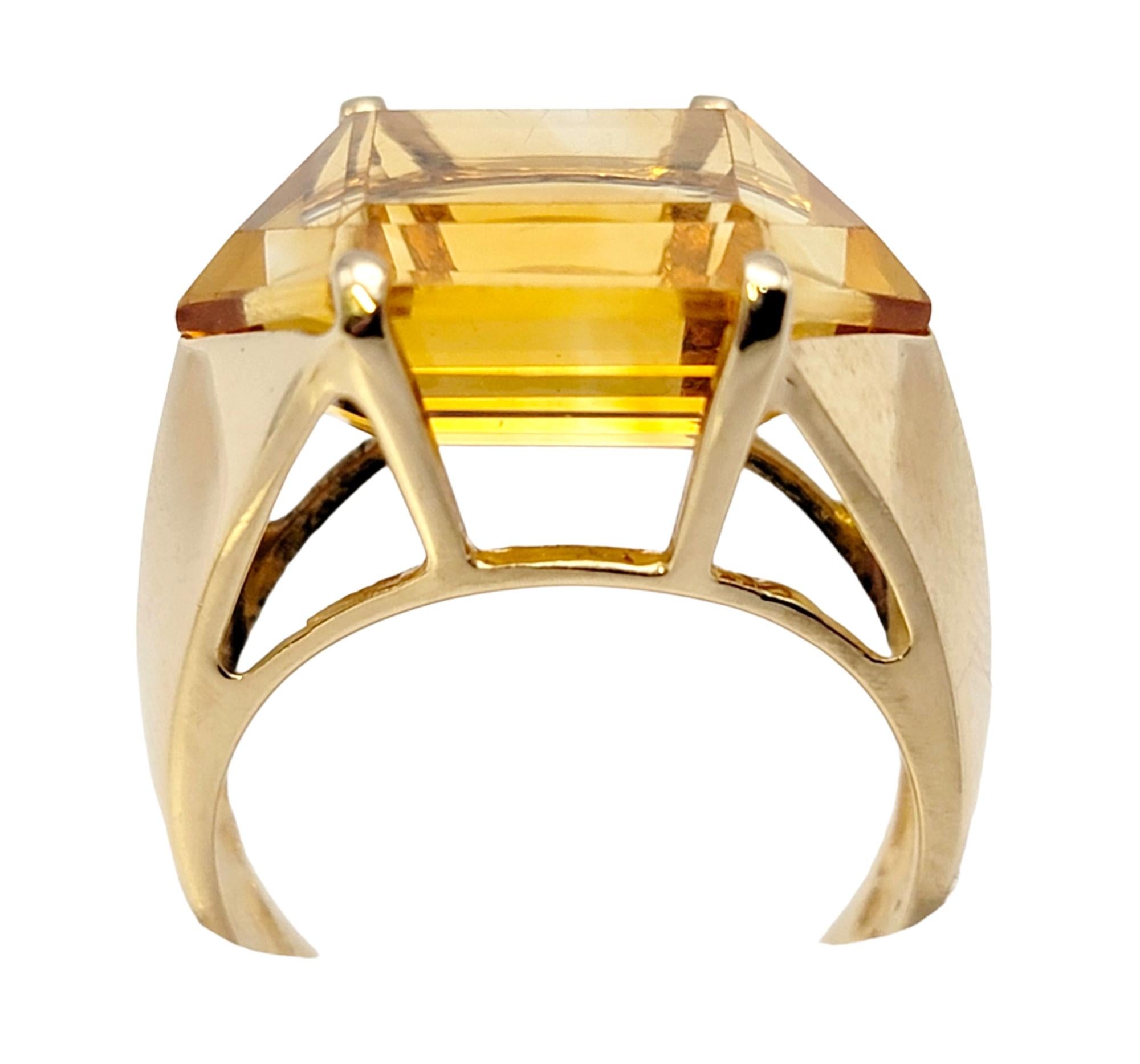 10.46 Carats Total Hexagonal Cut Citrine Cocktail Ring in 14 Karat Yellow Gold For Sale 2