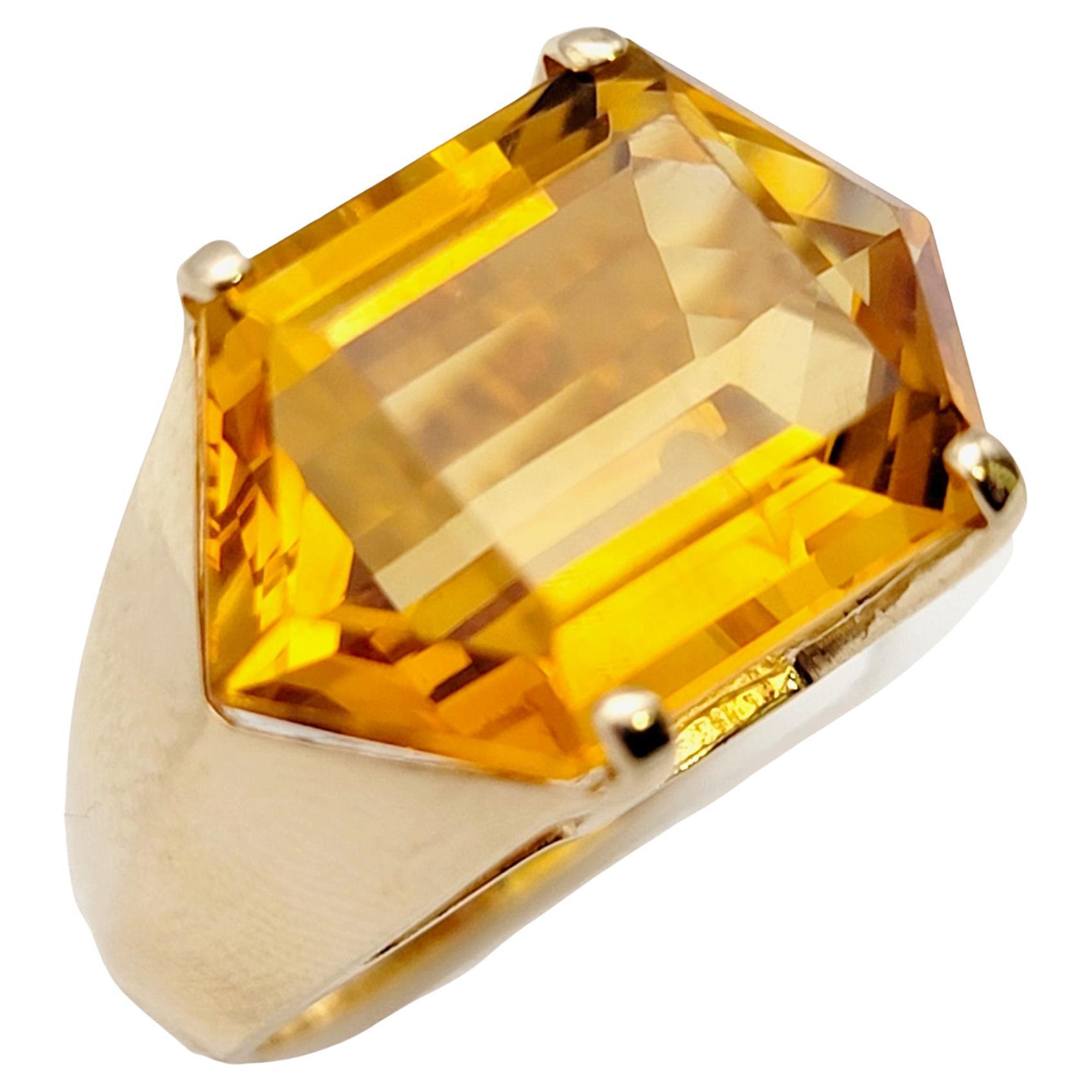 10.46 Carats Total Hexagonal Cut Citrine Cocktail Ring in 14 Karat Yellow Gold For Sale