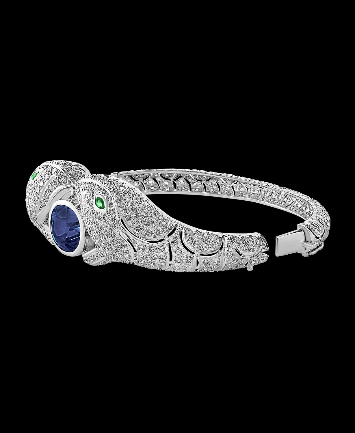 10.46 Ct Ceylon Sapphire & 21 Ct Diamonds 18 Kt White Gold Animal Snake Bangle For Sale 1