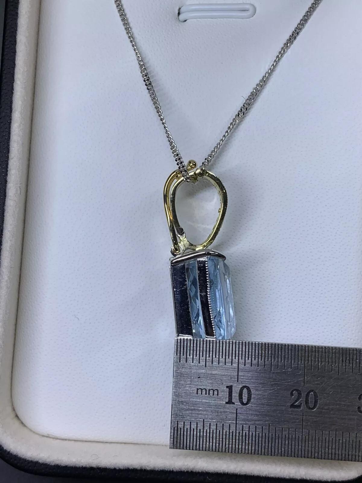 10.46ct Aquamarine and diamonds pendant pearl clasp in 18k yellow and white gold For Sale 5