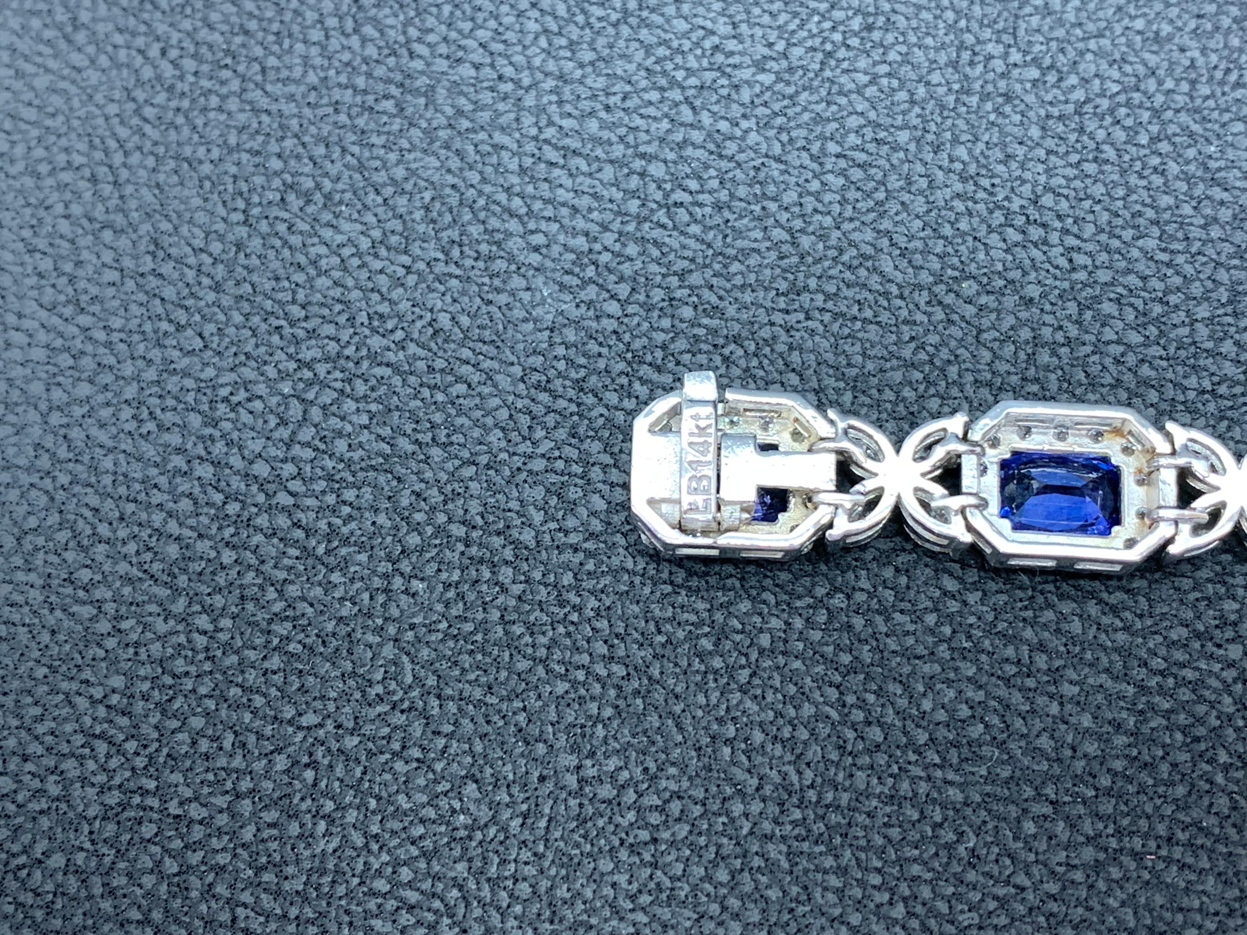 10.47 Carat Cushion cut Sapphire and Diamond Bracelet in 14K White Gold For Sale 3