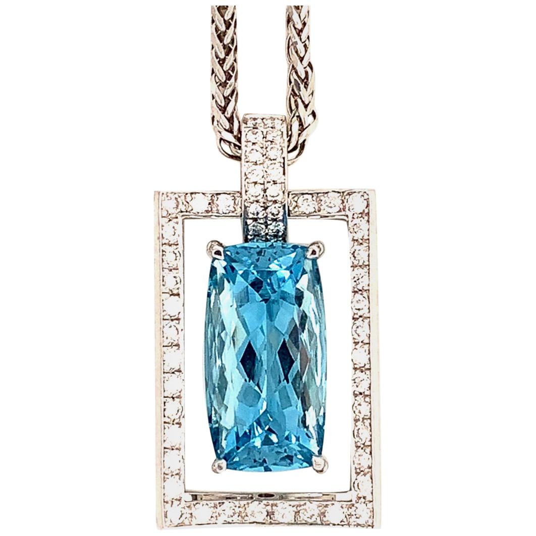 10.48 Carat Aquamarine and 0.5 Carat Diamond Gold Pendant