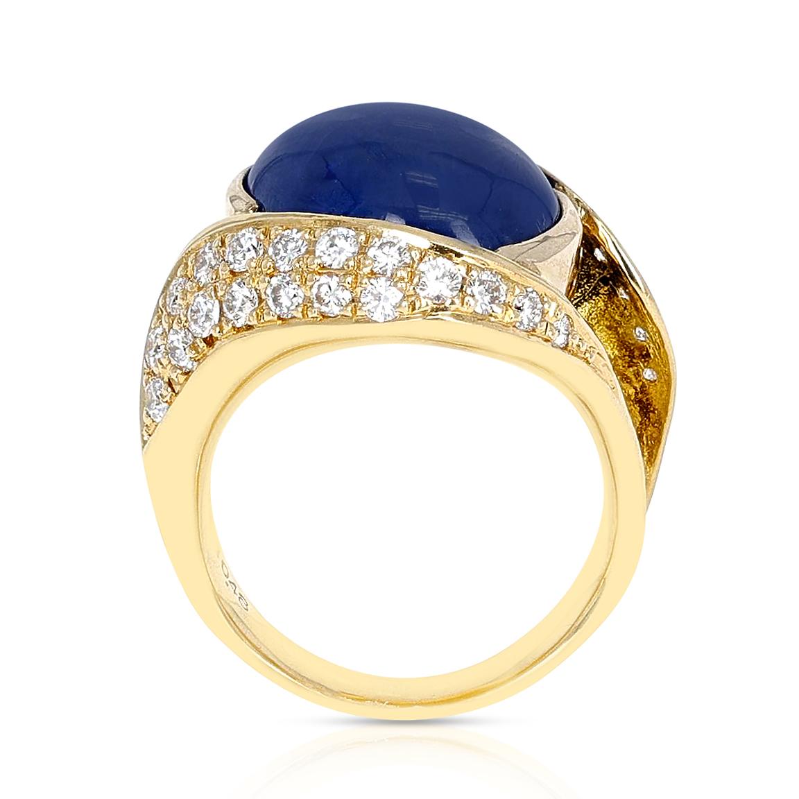 10.48 Ct. Sapphire Cabochon and 0.54 Ct. Diamond Cocktail Ring, 18k Yellow Gold For Sale 1