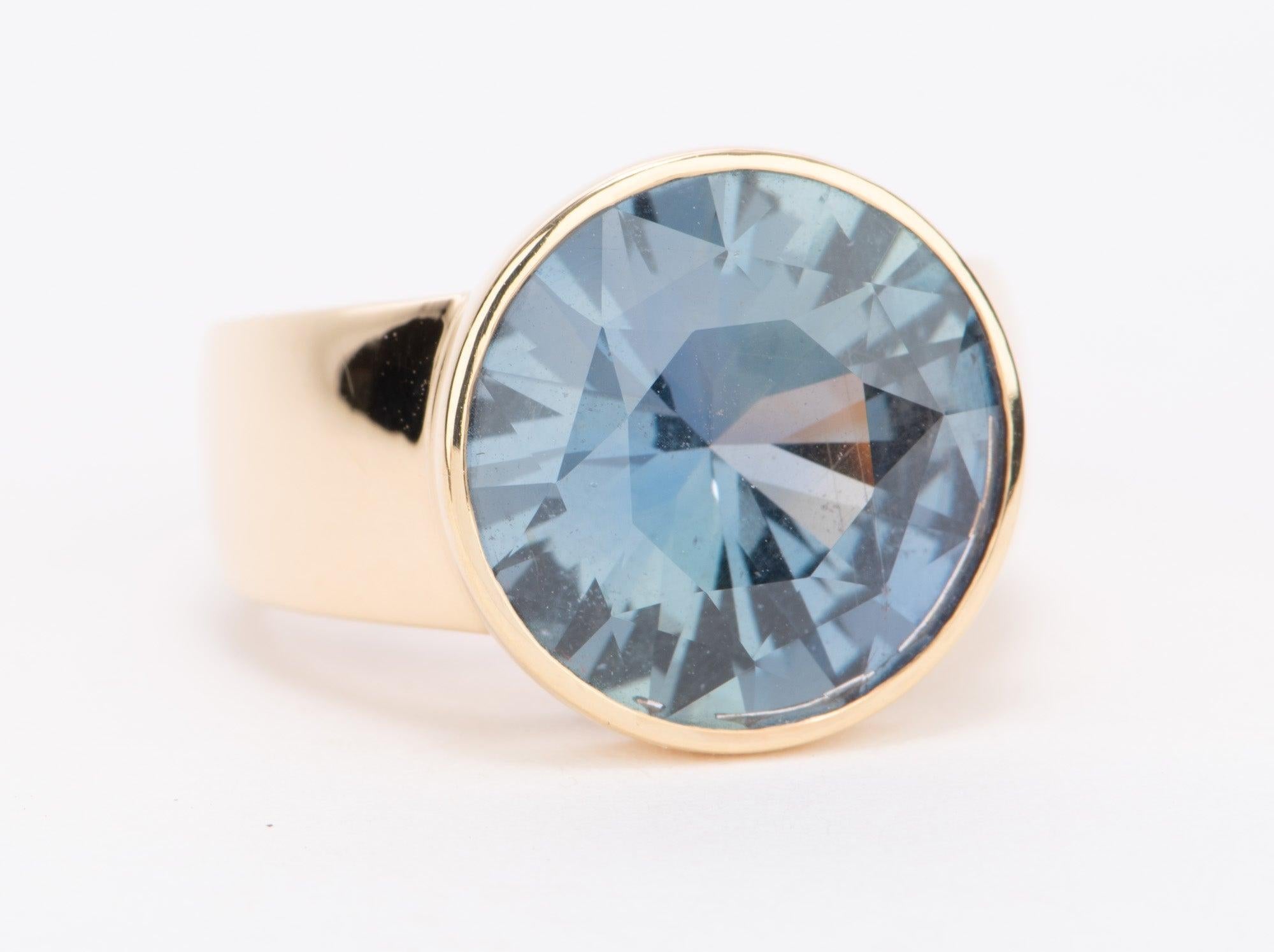♥ 10.48ct GIA-Certified Unheated Sapphire on Wide Band Ring 18K Gold R6766

♥ This is an extraordinary ring featuring an impressive natural (unheated) 10.48ct sapphire, set on an 18k gold wide band. An absolute show stopper!
♥ The item measures