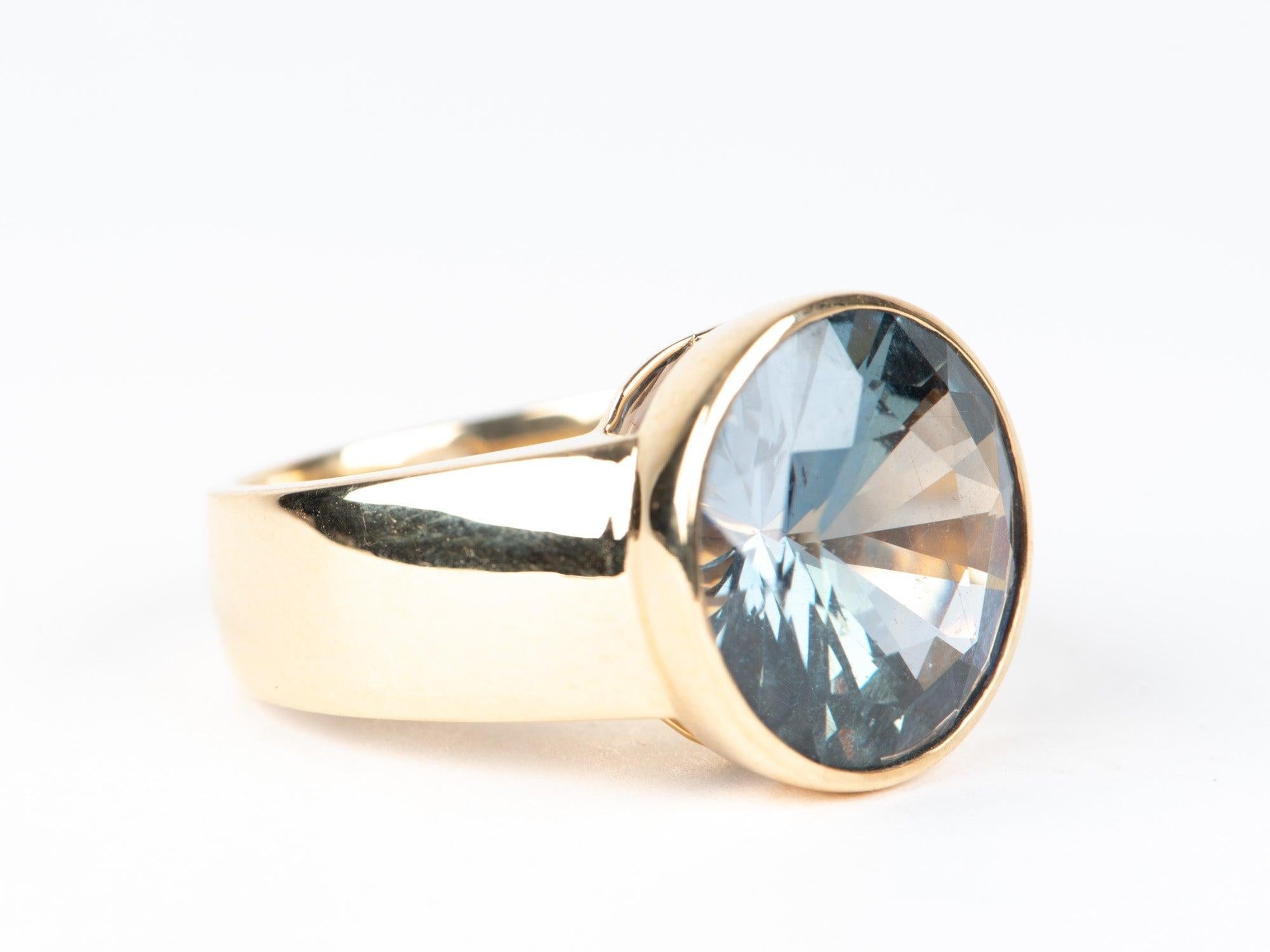 Uncut 10.48ct GIA-Certified Unheated Sapphire on Wide Band Ring 18K Gold R6766 For Sale