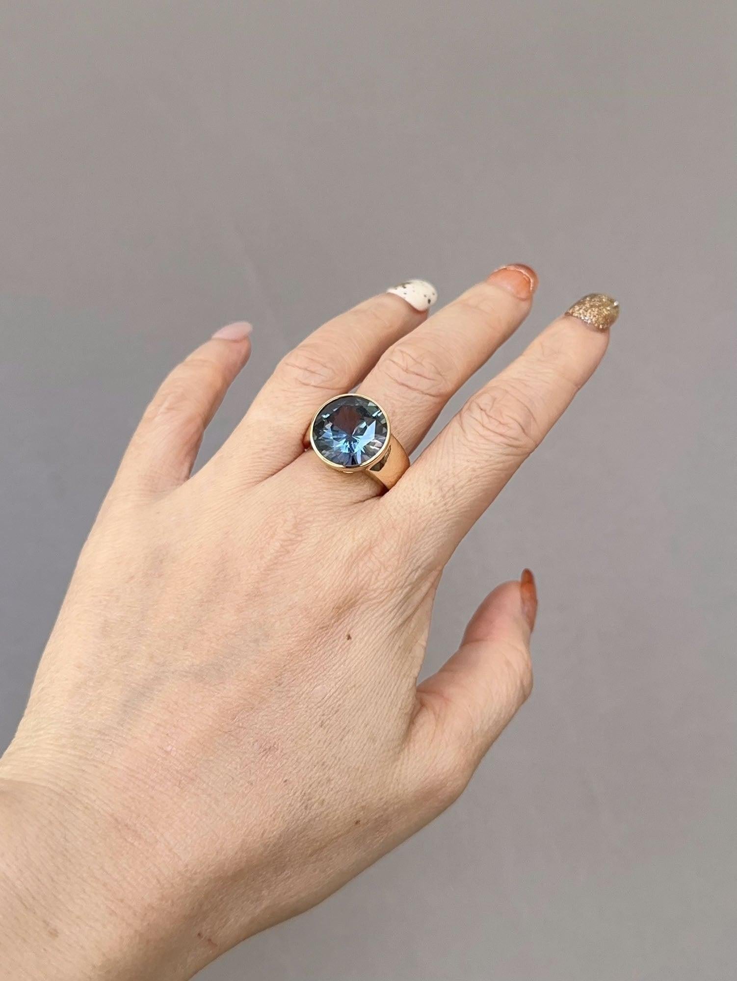 10.48ct GIA-Certified Unheated Sapphire on Wide Band Ring 18K Gold R6766 For Sale 1