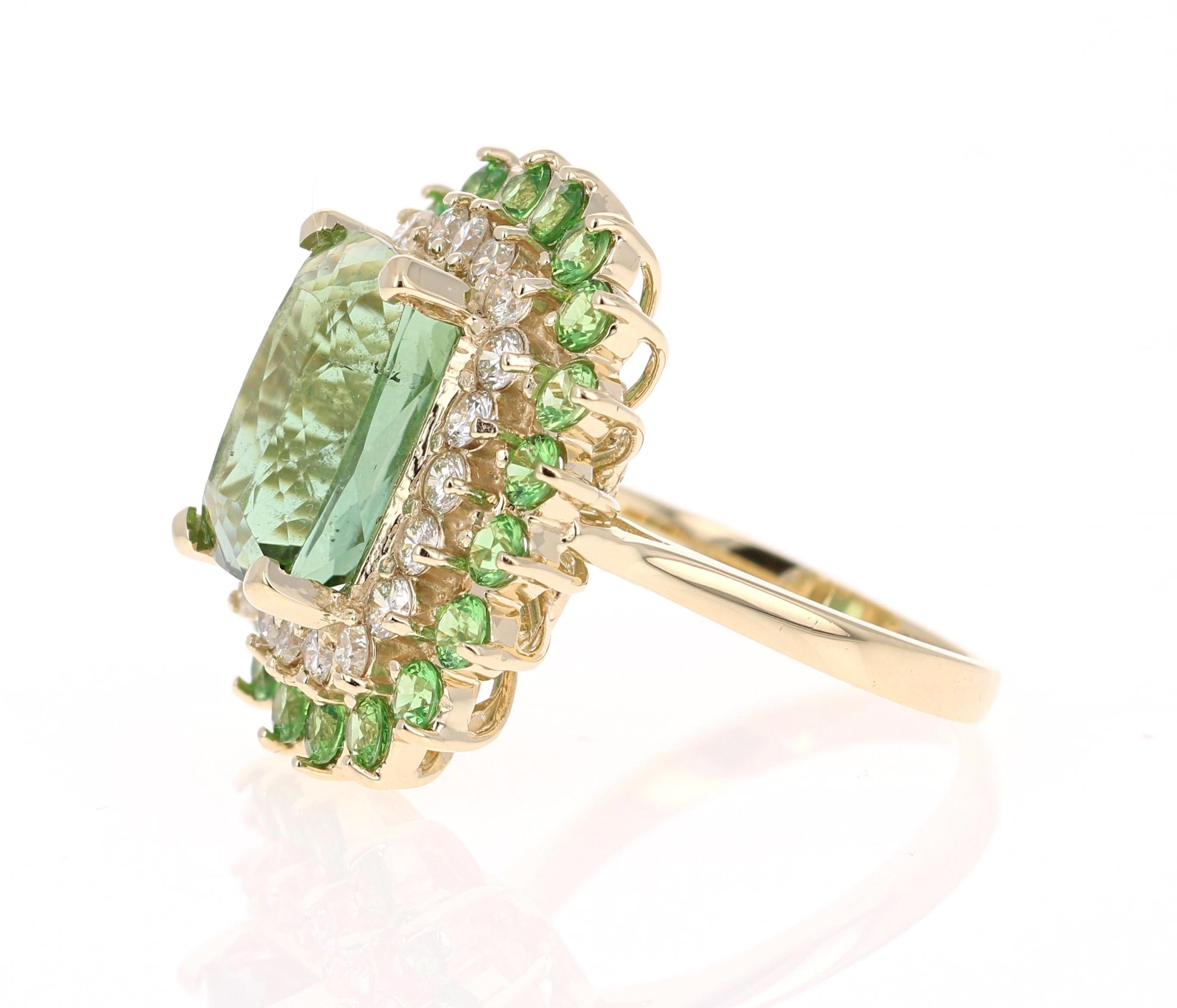 Contemporary 10.49 Carat Green Tourmaline Diamond 14 Karat Yellow Gold Cocktail Ring For Sale