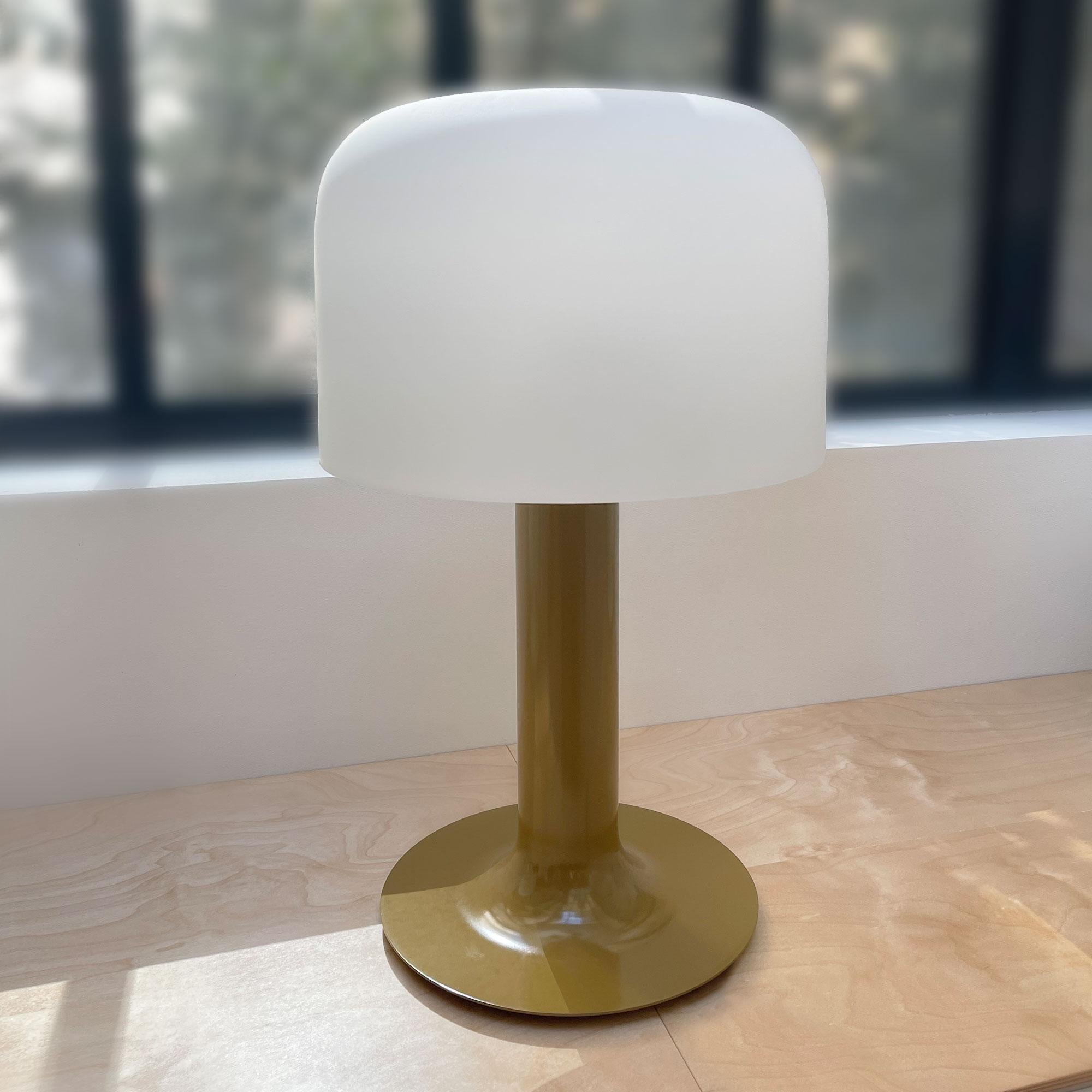 Laqué 10497 Lampe à poser de Disderot en vente