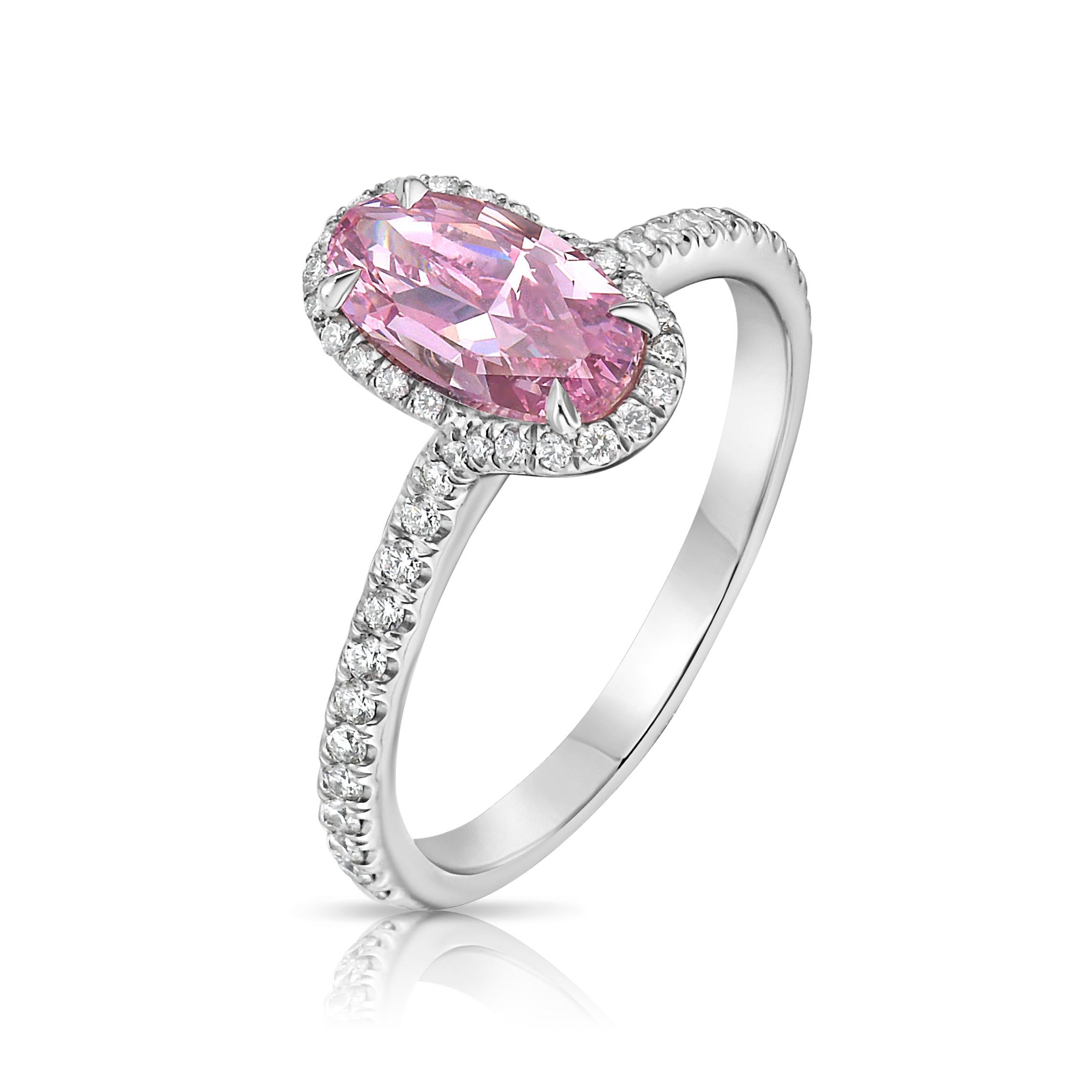 Oval Cut 1.04ct Fancy Vivid Purple-Pink Oval Diamond Ring For Sale