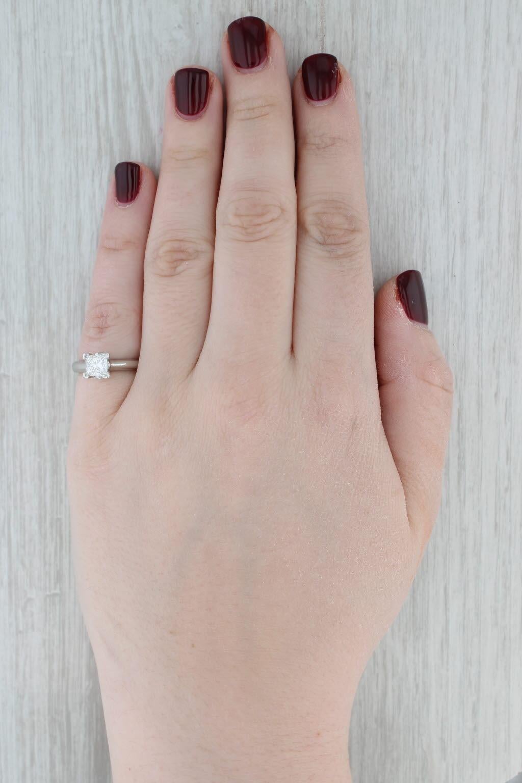 1.04ct Princesse Bague de fiançailles or 18k platine taille 5.5-5.75 en vente 3