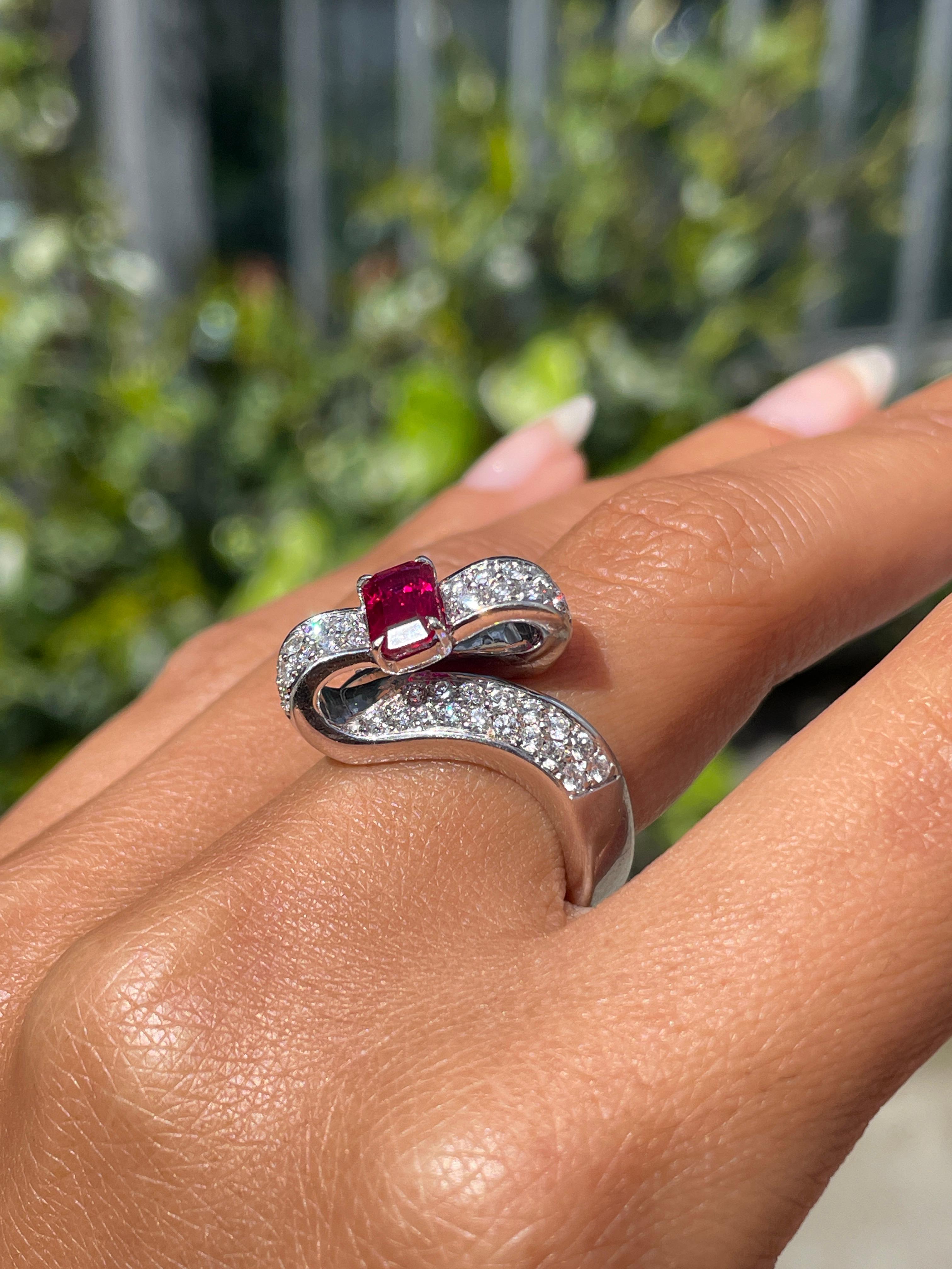 Women's 1.04ct Ruby and Diamond 18 Carat White Gold Twisted Dress Ring For Sale