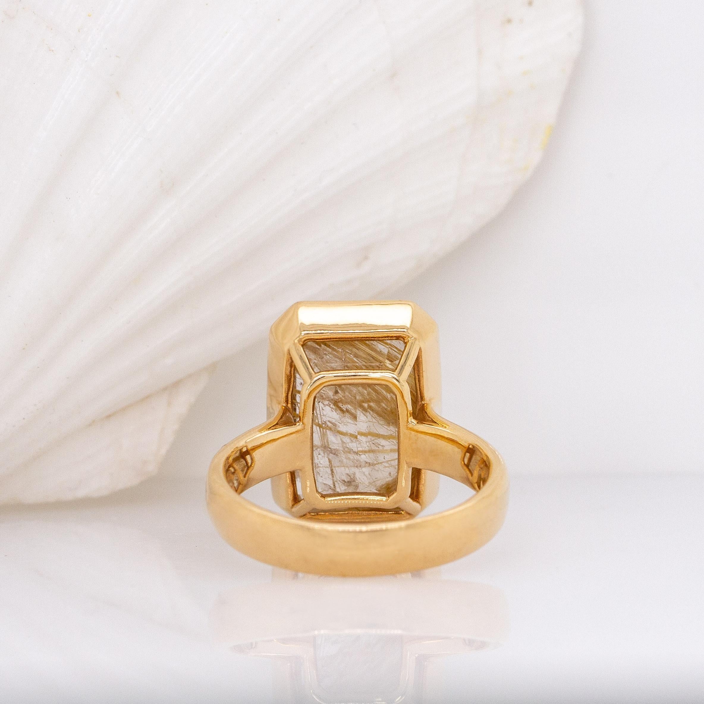 Bague de 10,4cts en quartz rutilé : or massif 18k  Taille émeraude 17x11mm en vente 1