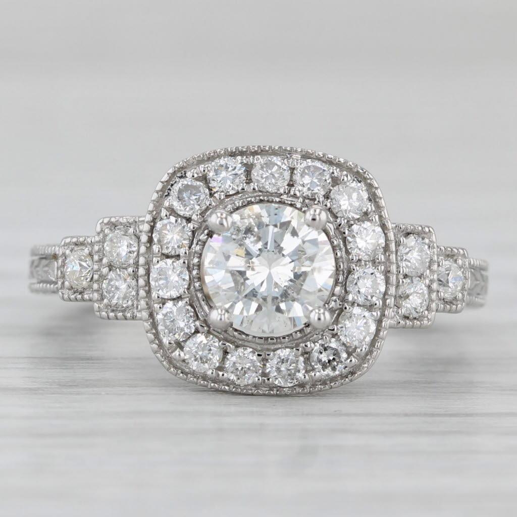 Anello aureolato con diamante rotondo da 1,04 carati in oro bianco 14k, misura 5 In condizioni buone in vendita a McLeansville, NC