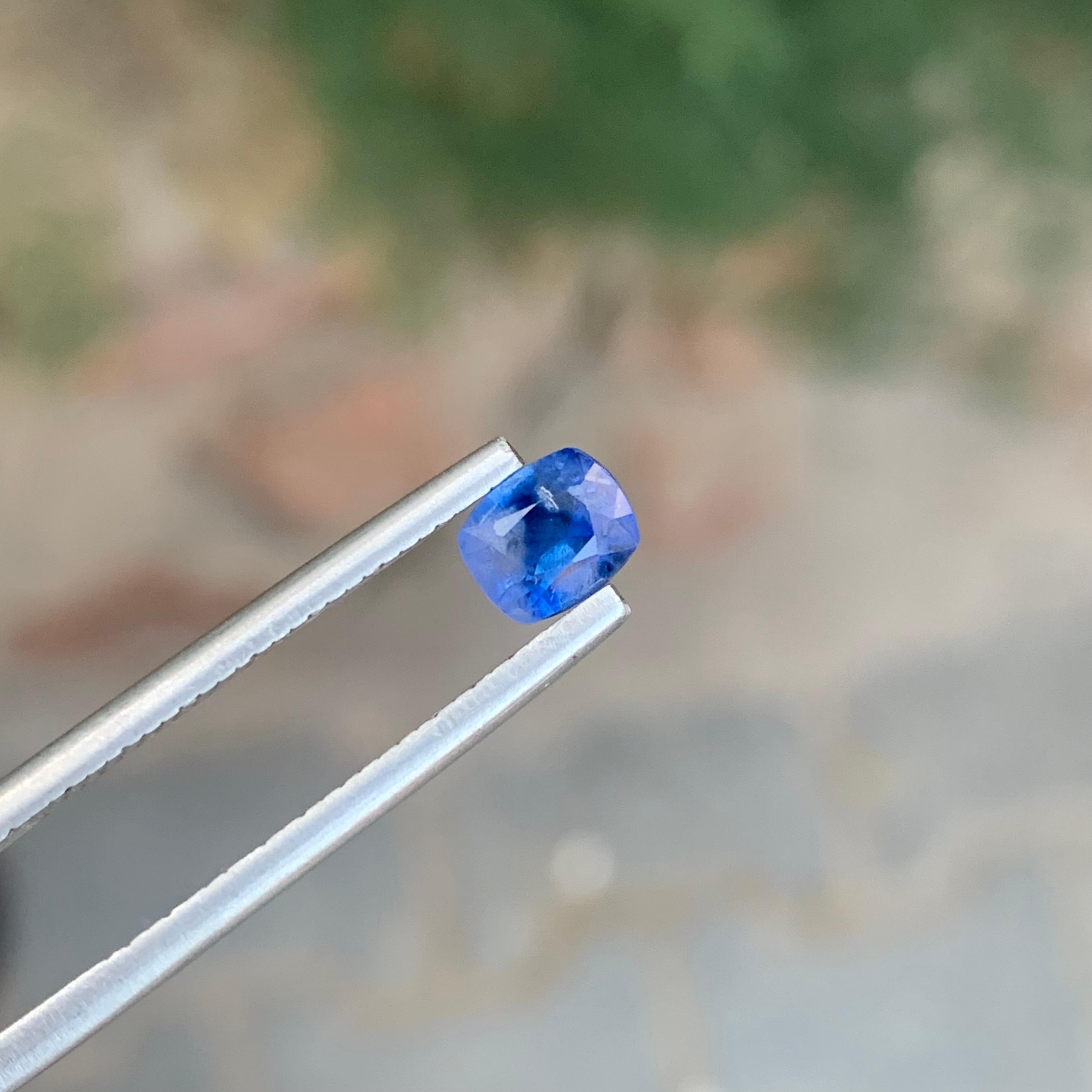 1.05 Carat Adorable Sapphire Loose Cushion Shape Gemstone (pierre précieuse en forme de coussin) Neuf - En vente à Peshawar, PK