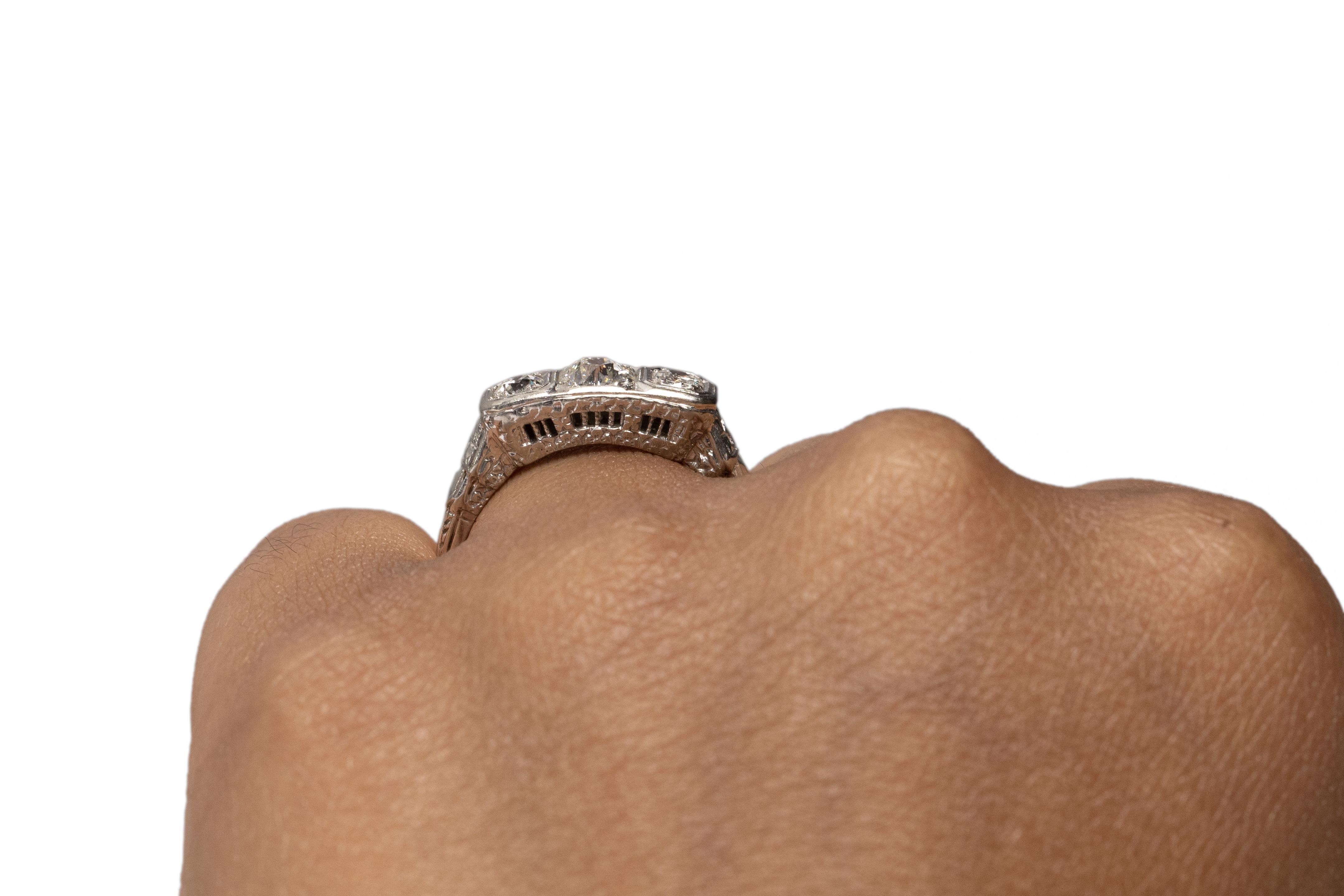 1.05 Carat Art Deco Diamond Platinum Engagement Ring For Sale 1
