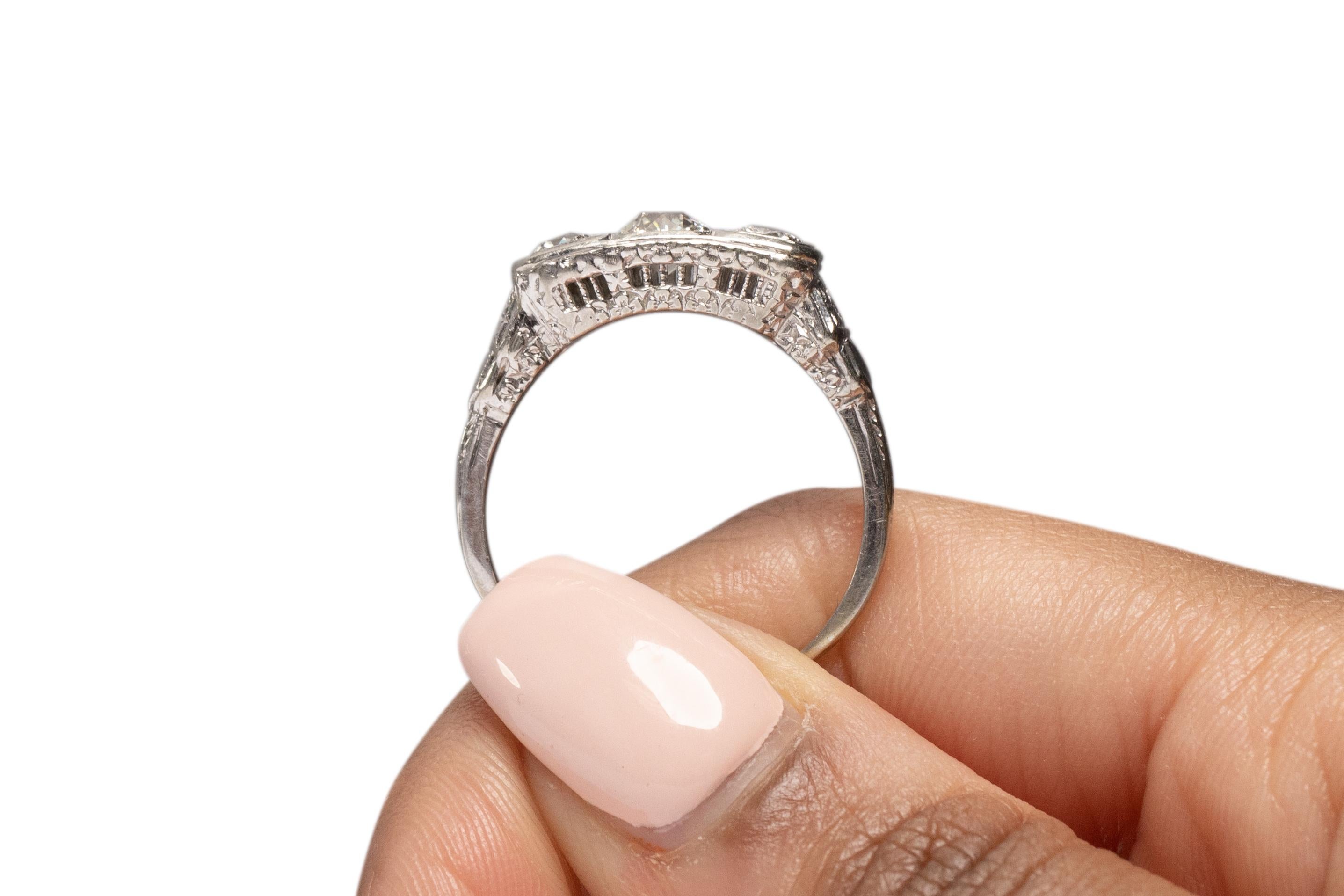 1.05 Carat Art Deco Diamond Platinum Engagement Ring For Sale 3