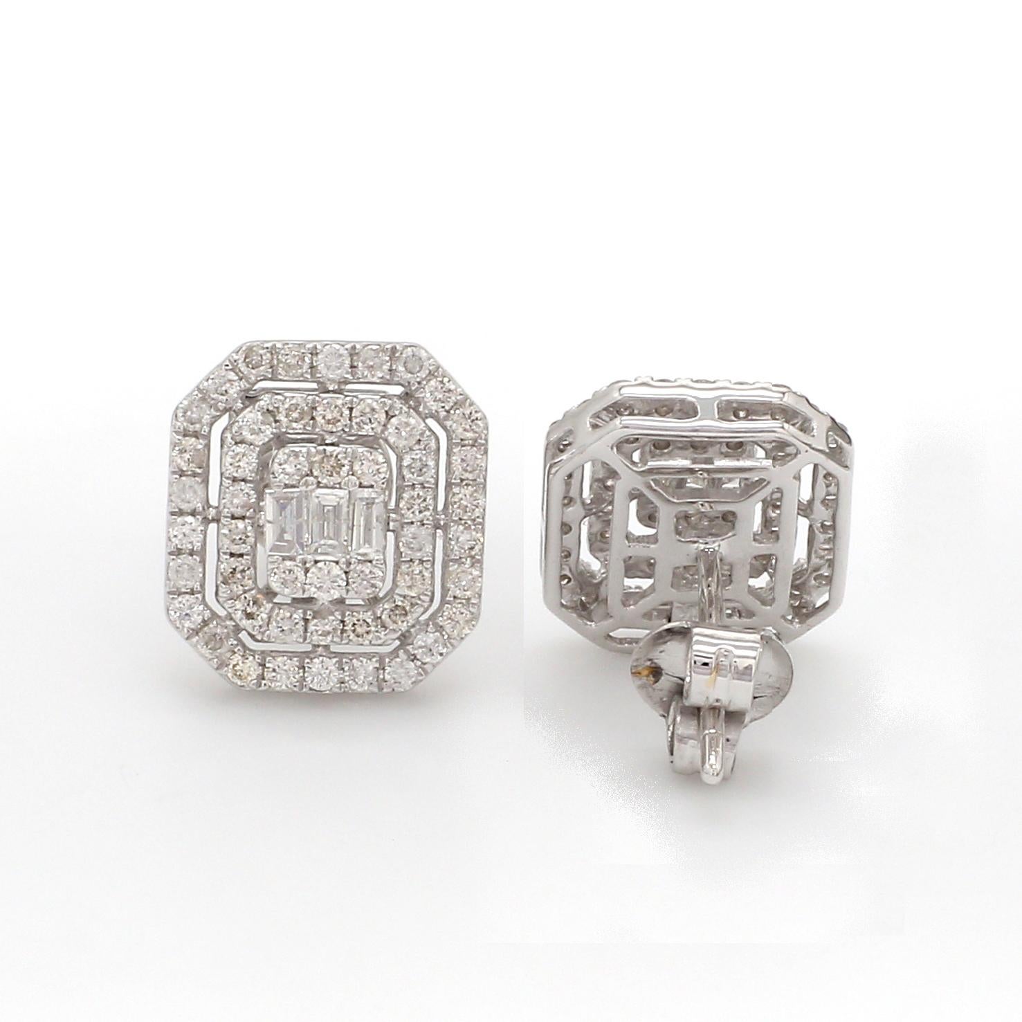 1.05 Carat Baguette Round Diamond Stud Ears 18 Karat White Gold Fine Jewelry Pour femmes en vente