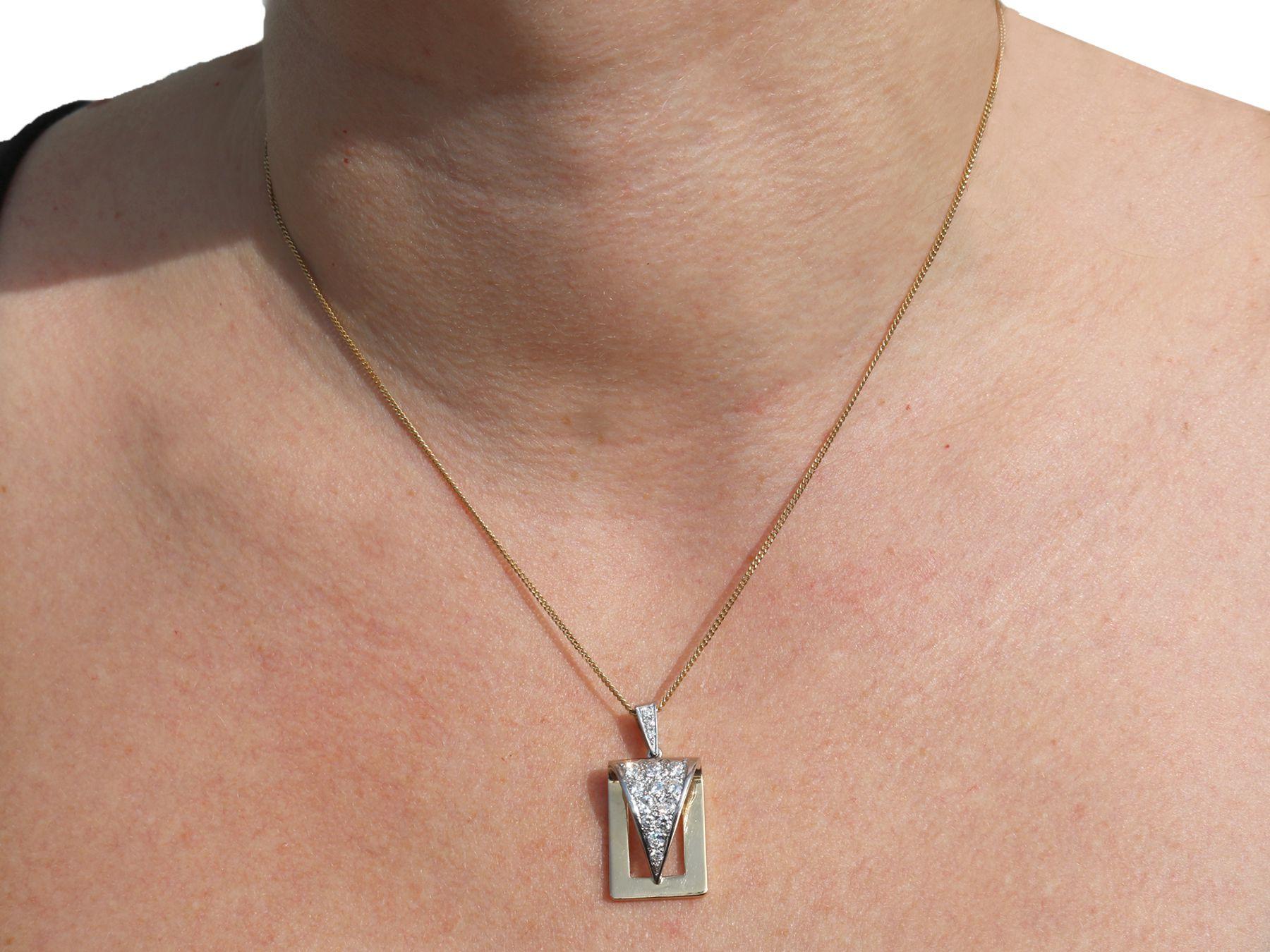 Pendentif en or et diamants de 1,05 carat, c. 1960 en vente 5