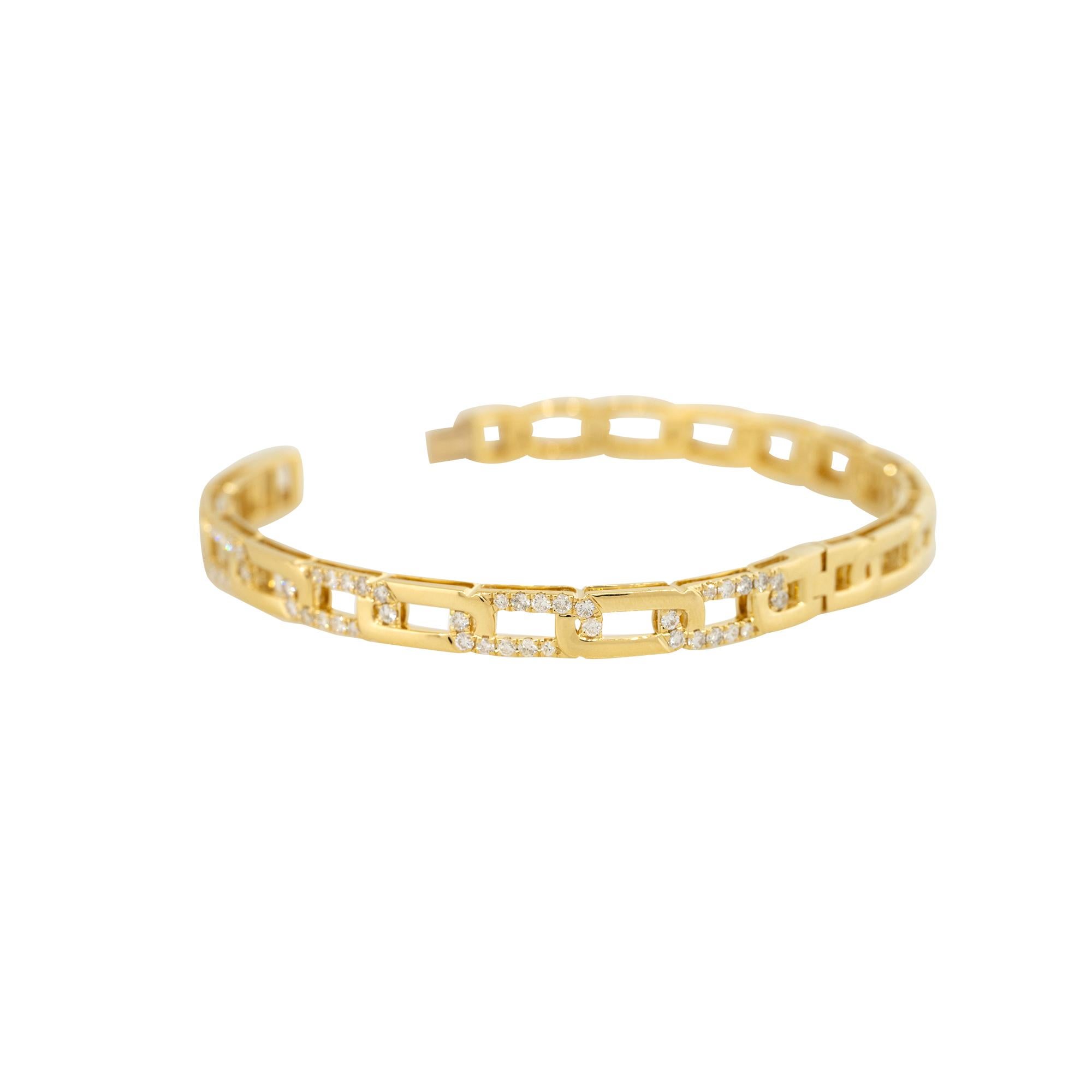 Women's 1.05 Carat Diamond Interlocking Link-Style Bangle Bracelet 18 Karat In Stock For Sale