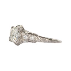 1.05 Carat Diamond Platinum Engagement Ring