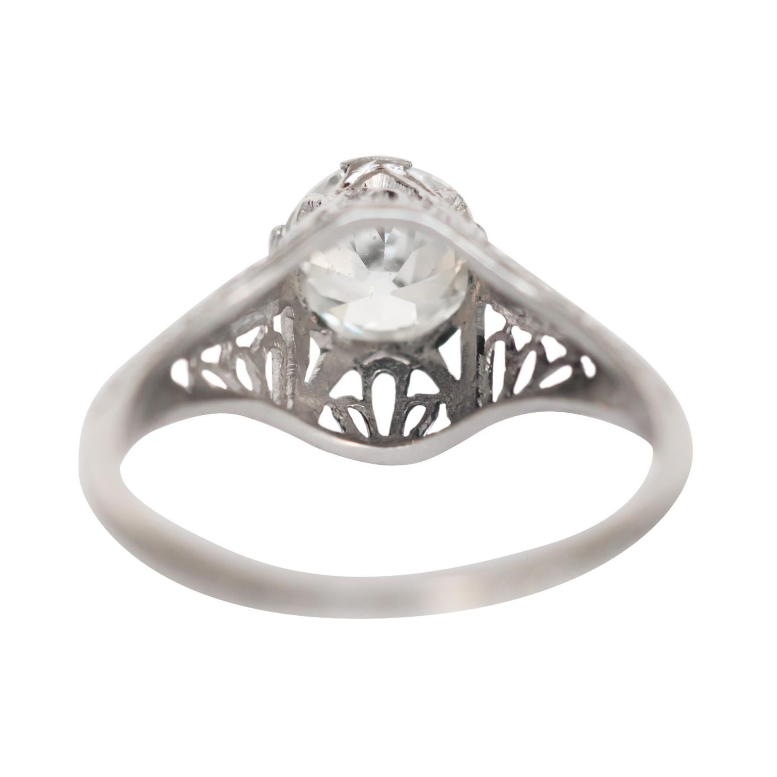 Anillo de compromiso de platino con diamantes de 1.05 quilates en Bueno estado para la venta en Hicksville, NY