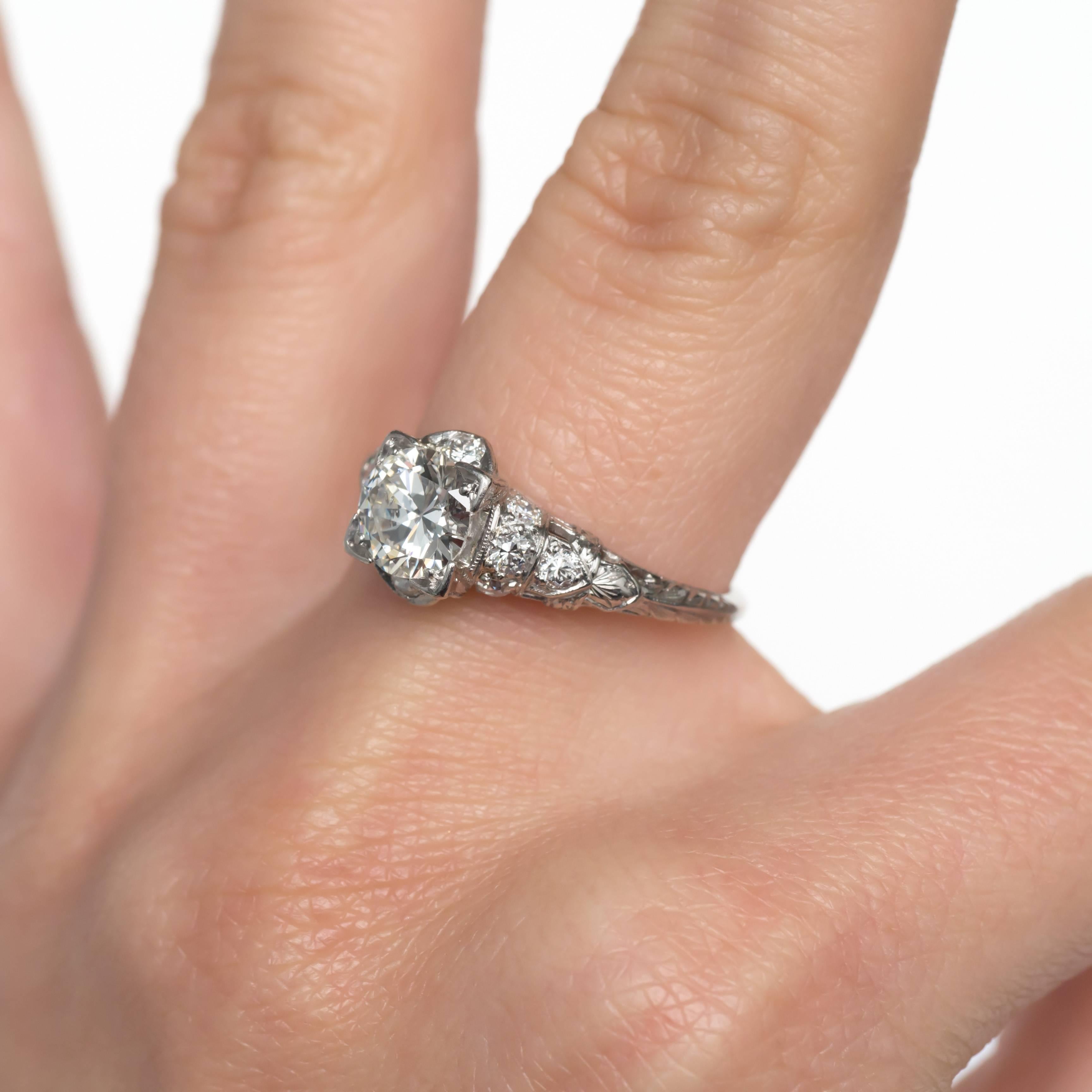 Women's or Men's 1.05 Carat Diamond Platinum Engagement Ring For Sale