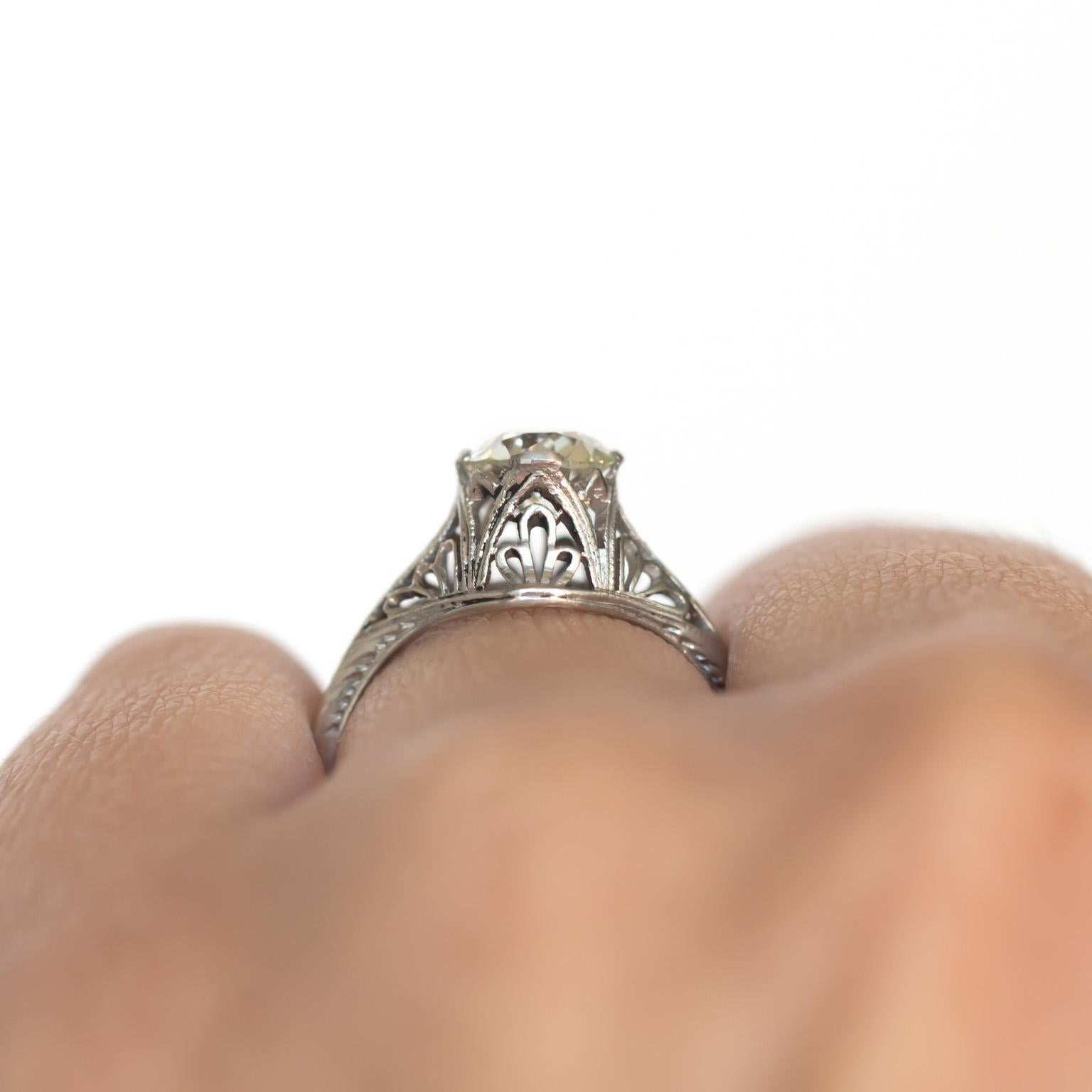 1.05 Carat Diamond Platinum Engagement Ring For Sale 2