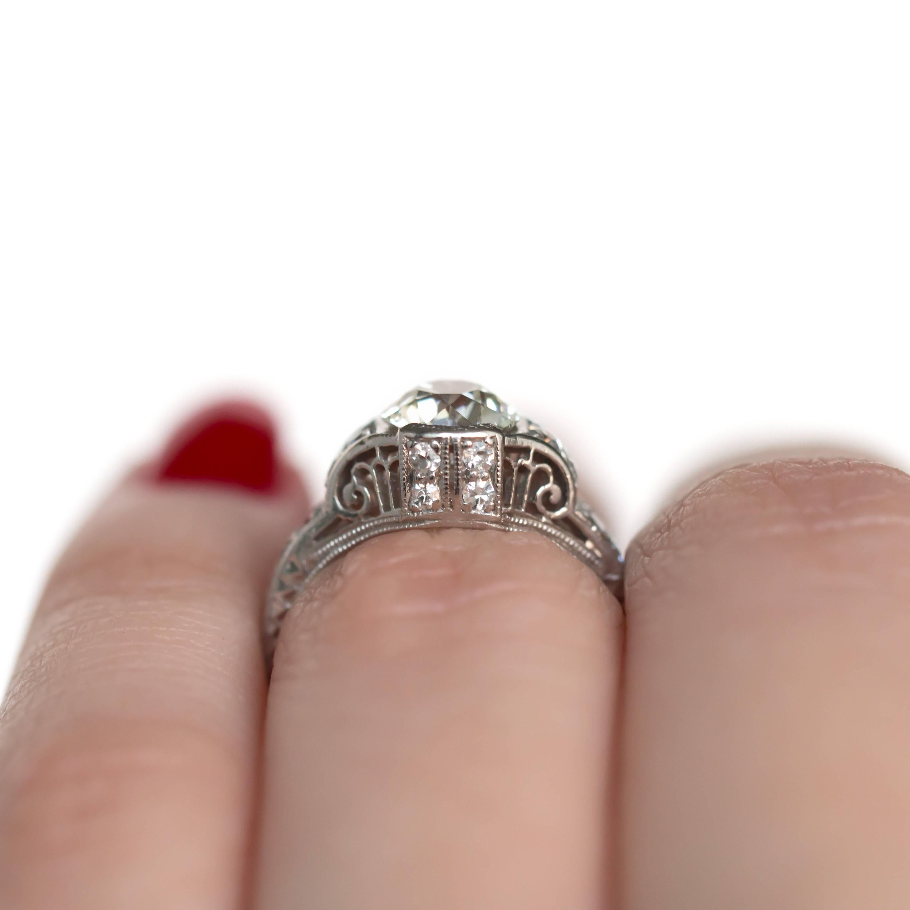 1.05 Carat Diamond Platinum Engagement Ring For Sale 1