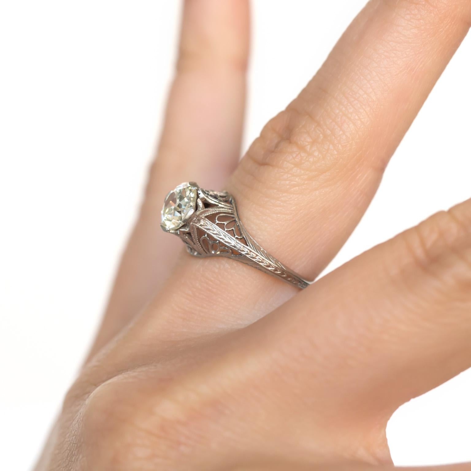 Anillo de compromiso de platino con diamantes de 1.05 quilates en venta 3