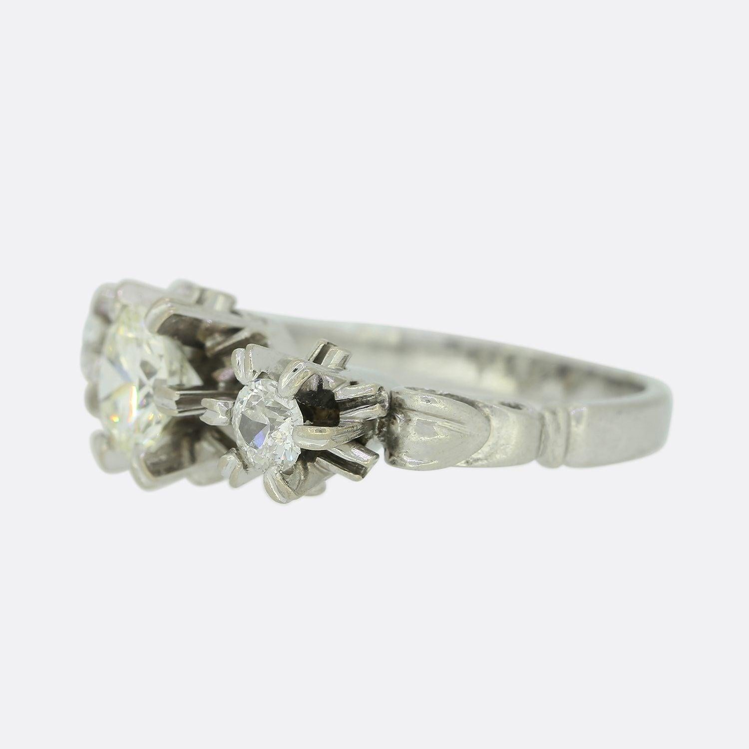 Women's 1.05 Carat Diamond Three Stone Engagement Ring For Sale
