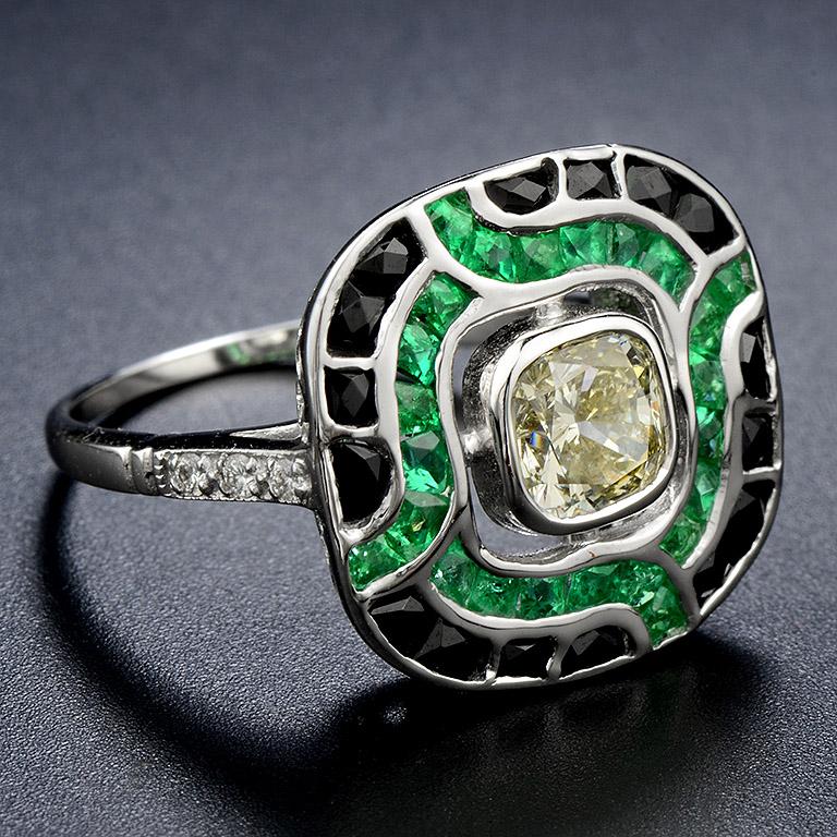 Art Deco 1.05 Carat Fancy Diamond Emerald Onyx Diamond 18 Karat White Gold Ring