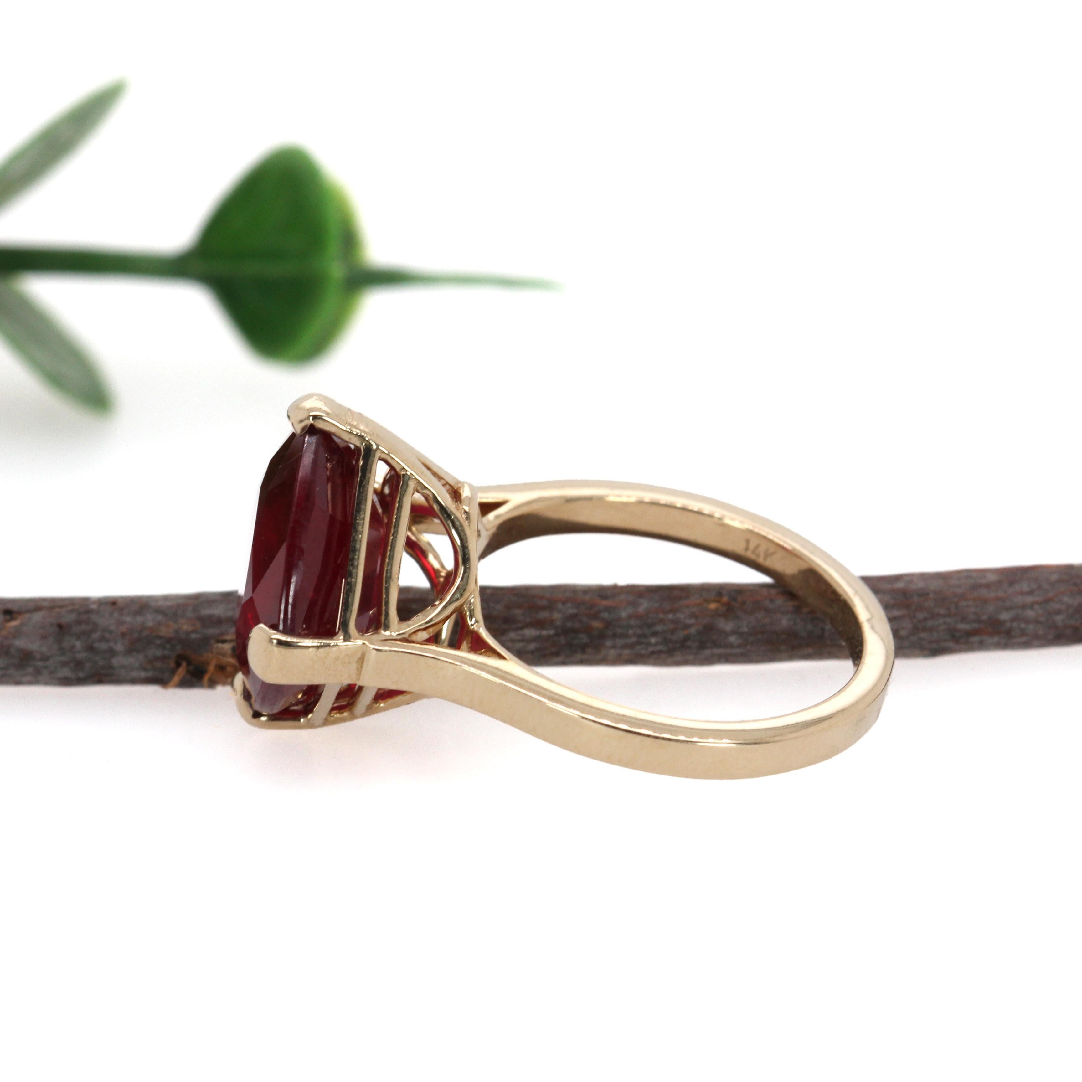 Anillo solitario de oro macizo de 14 quilates con rubí de Madagascar de 10,5 quilates  CU 12 mm en venta 1