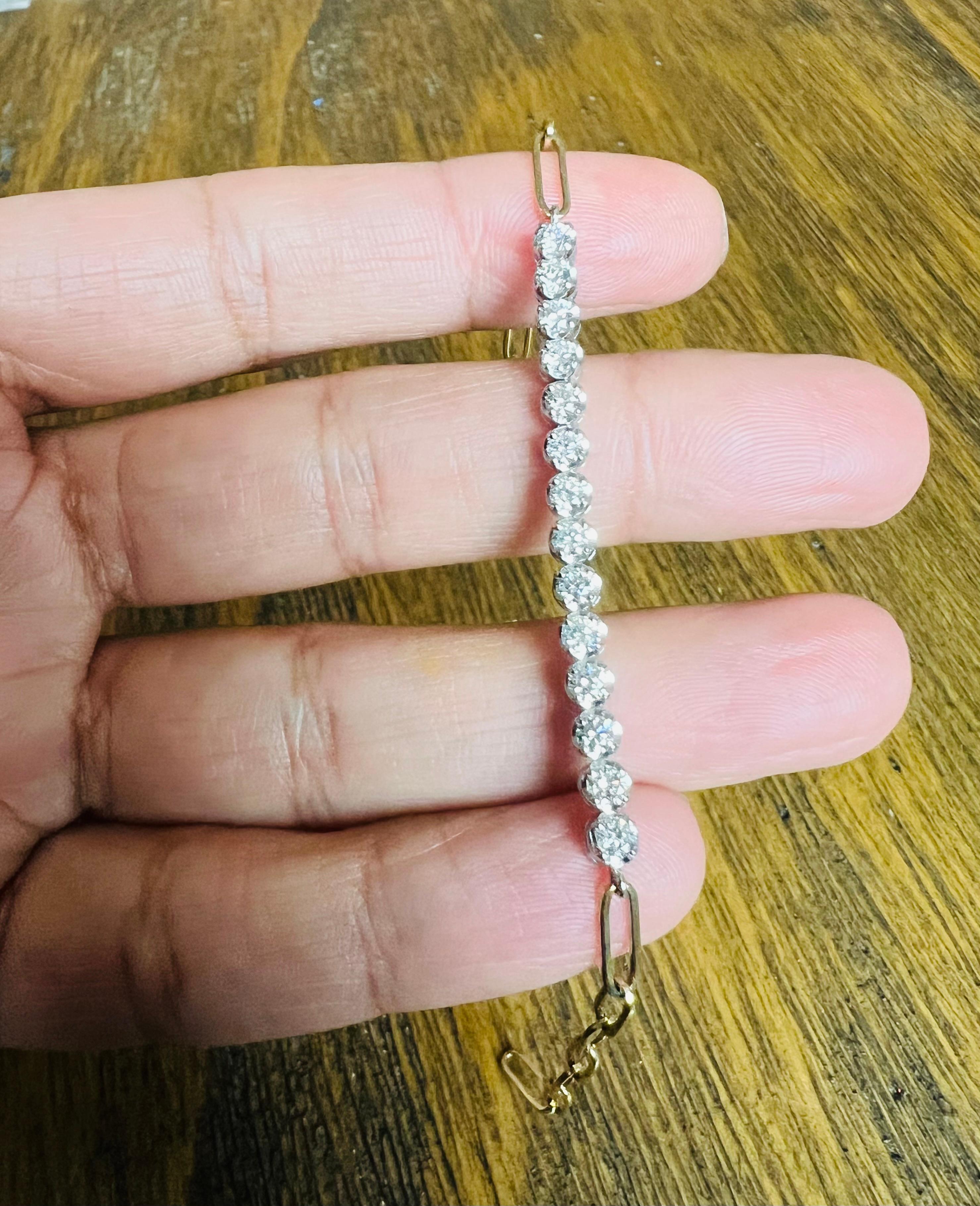 1.05 Carat Natural Diamond 14 Karat Yellow Gold Paper Clip Bracelet In New Condition For Sale In Los Angeles, CA