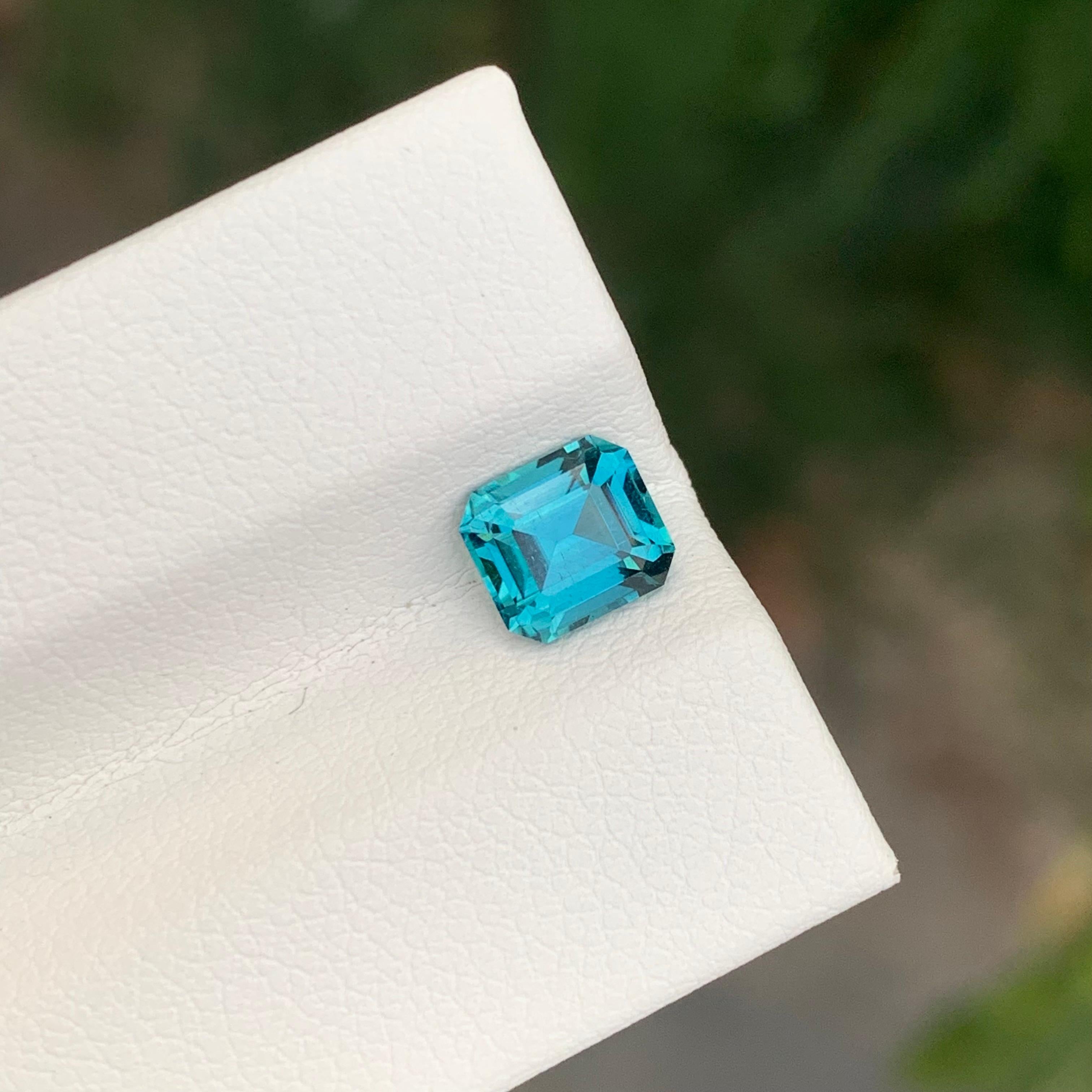 Tourmaline bleue naturelle non sertie de 1,05 carat en forme d'asscher en vente 5