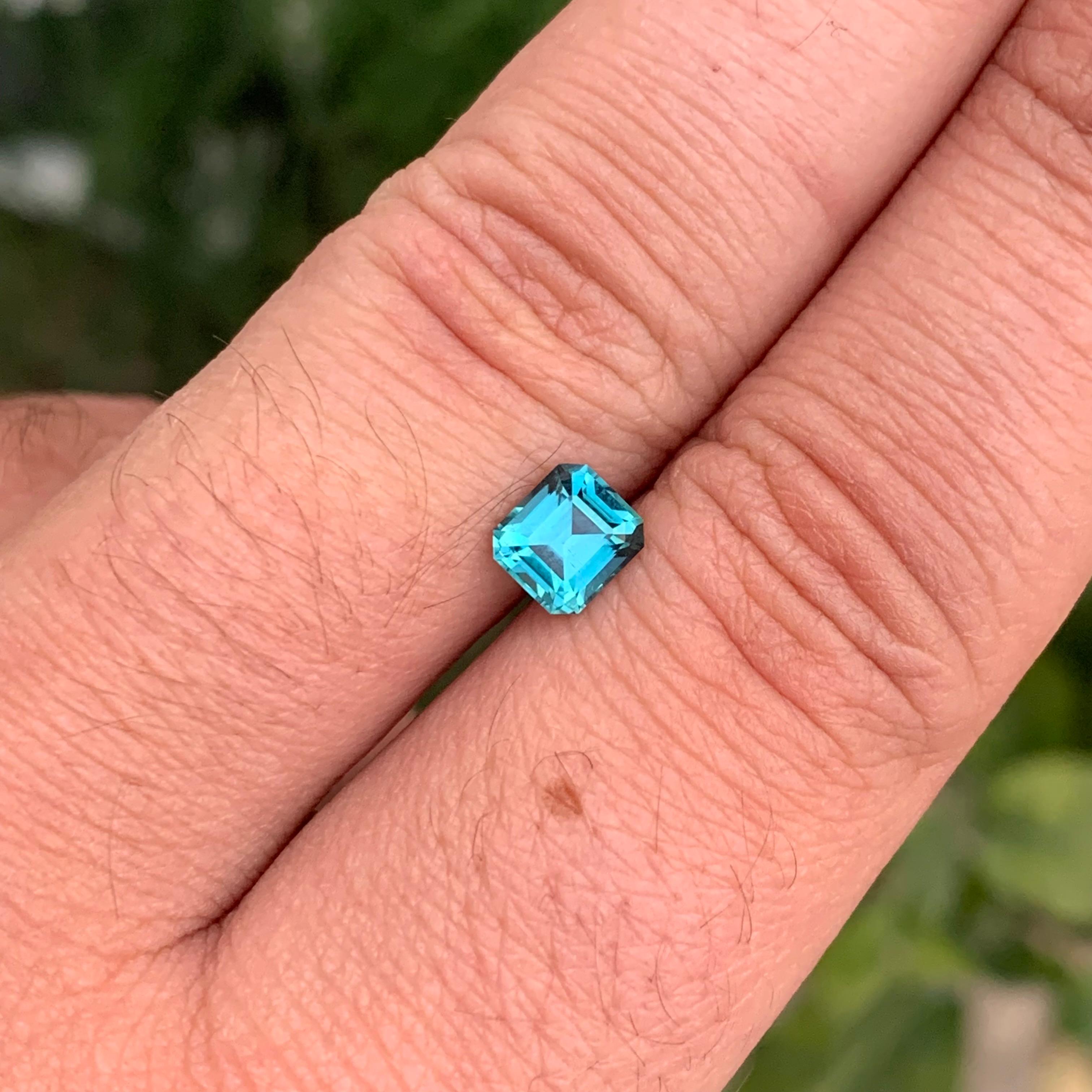 Tourmaline bleue naturelle non sertie de 1,05 carat en forme d'asscher Neuf - En vente à Peshawar, PK