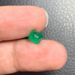 1.05 Carat Natural Loose Emerald Gemstone From Swat Mine, Pakistan