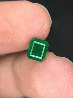 1.05 Carat Natural Loose Emerald Gemstone From Swat, Pakistan