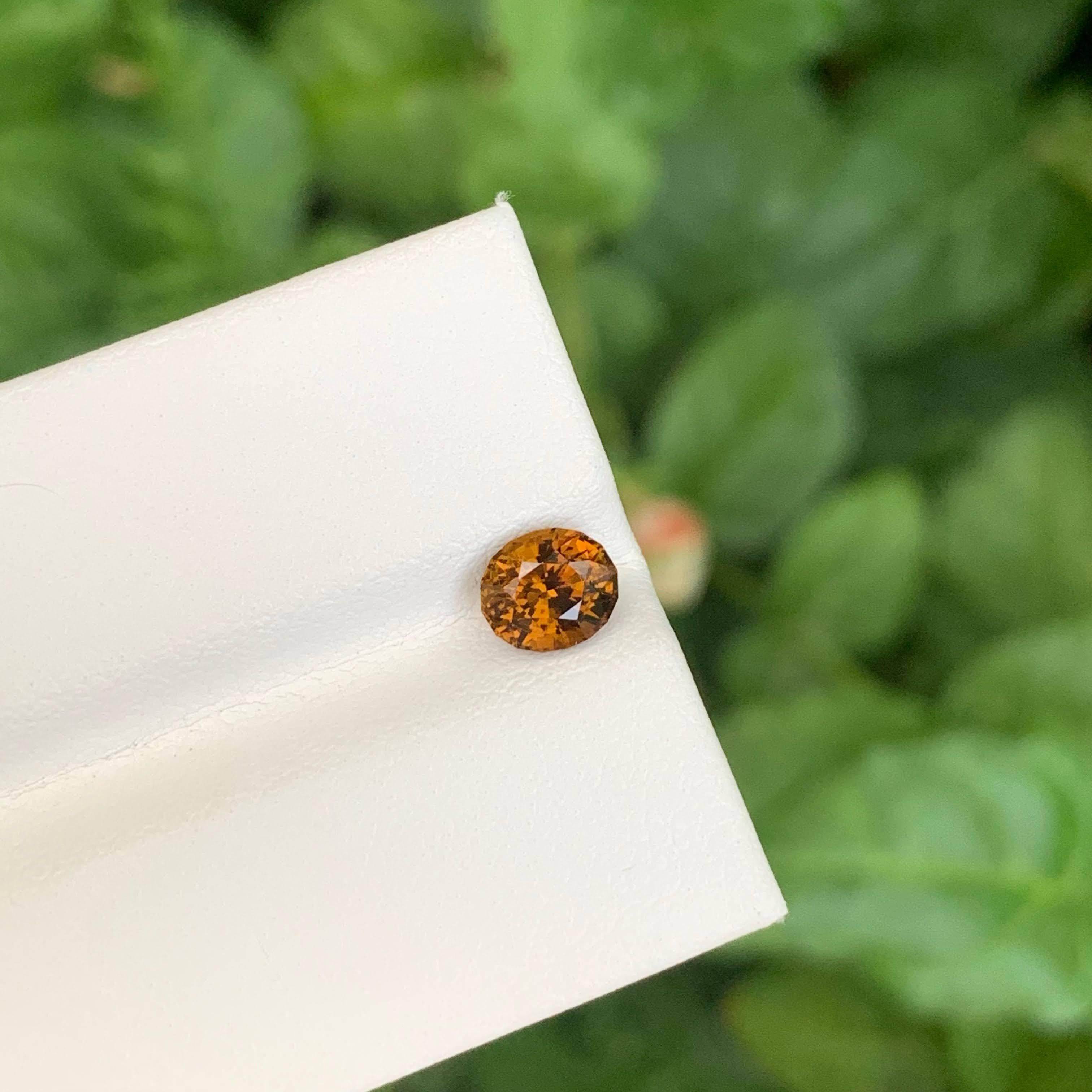 1.05 Carat Natural Loose Orange Brown Mali Garnet Stone Oval Cut Gemstone (pierre précieuse de taille ovale) Unisexe en vente