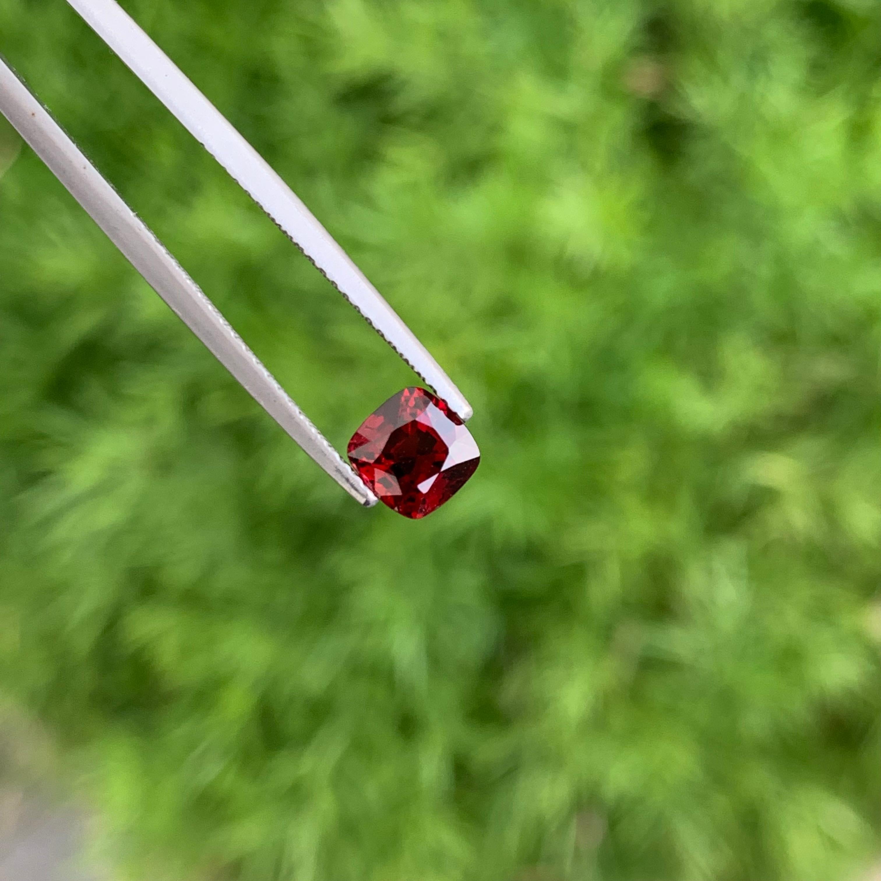 1.05 Carat Natural Loose Red Spinel Ring Gem From Myanmar Mine For Sale 4