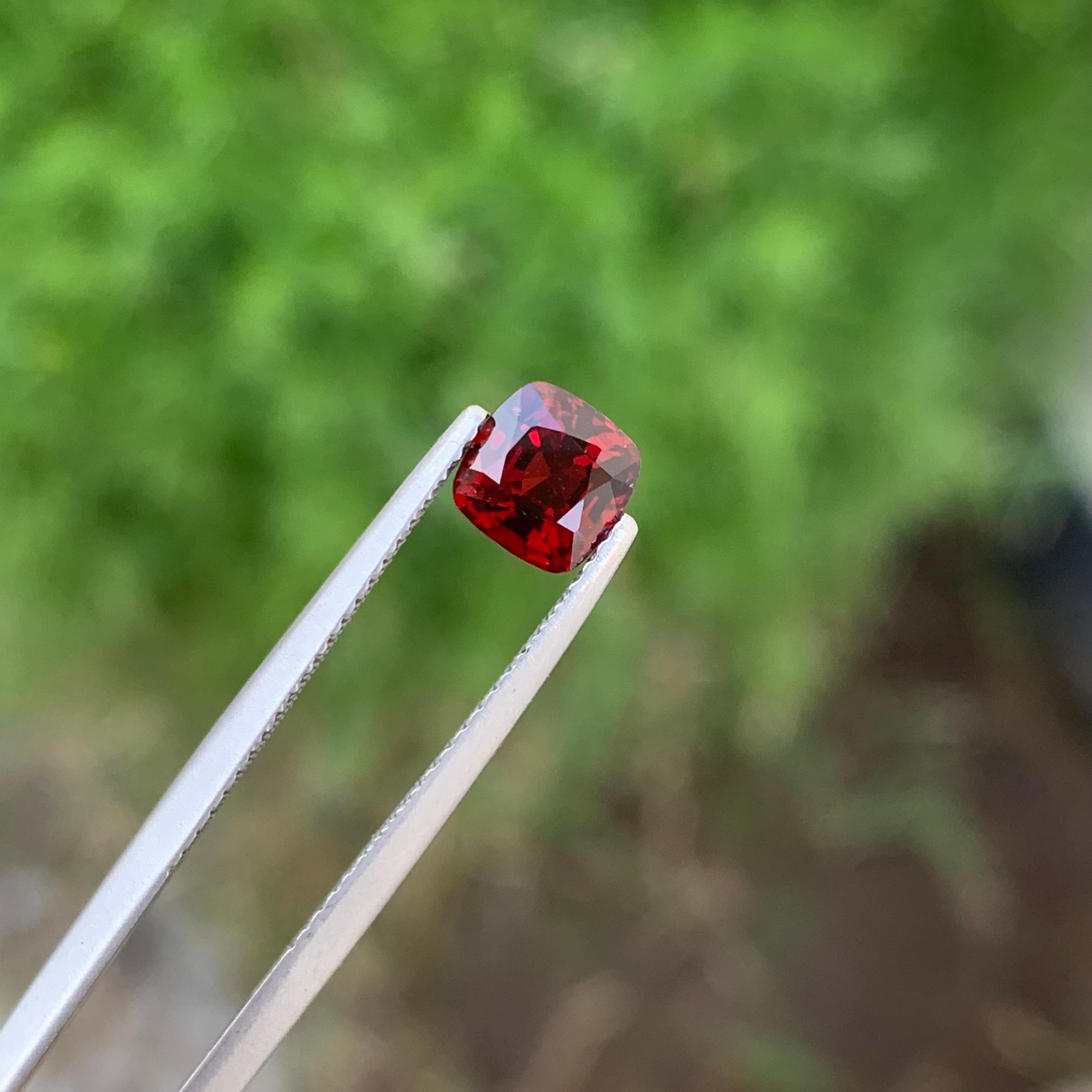 1.05 Carat Natural Loose Red Spinel Ring Gem From Myanmar Mine For Sale 2