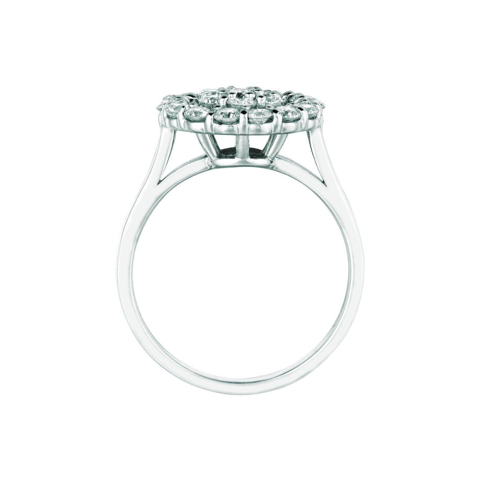 Im Angebot: 1,05 Karat natürlicher runder Diamant-Cluster-Ring G SI 14 Karat Weißgold () 2