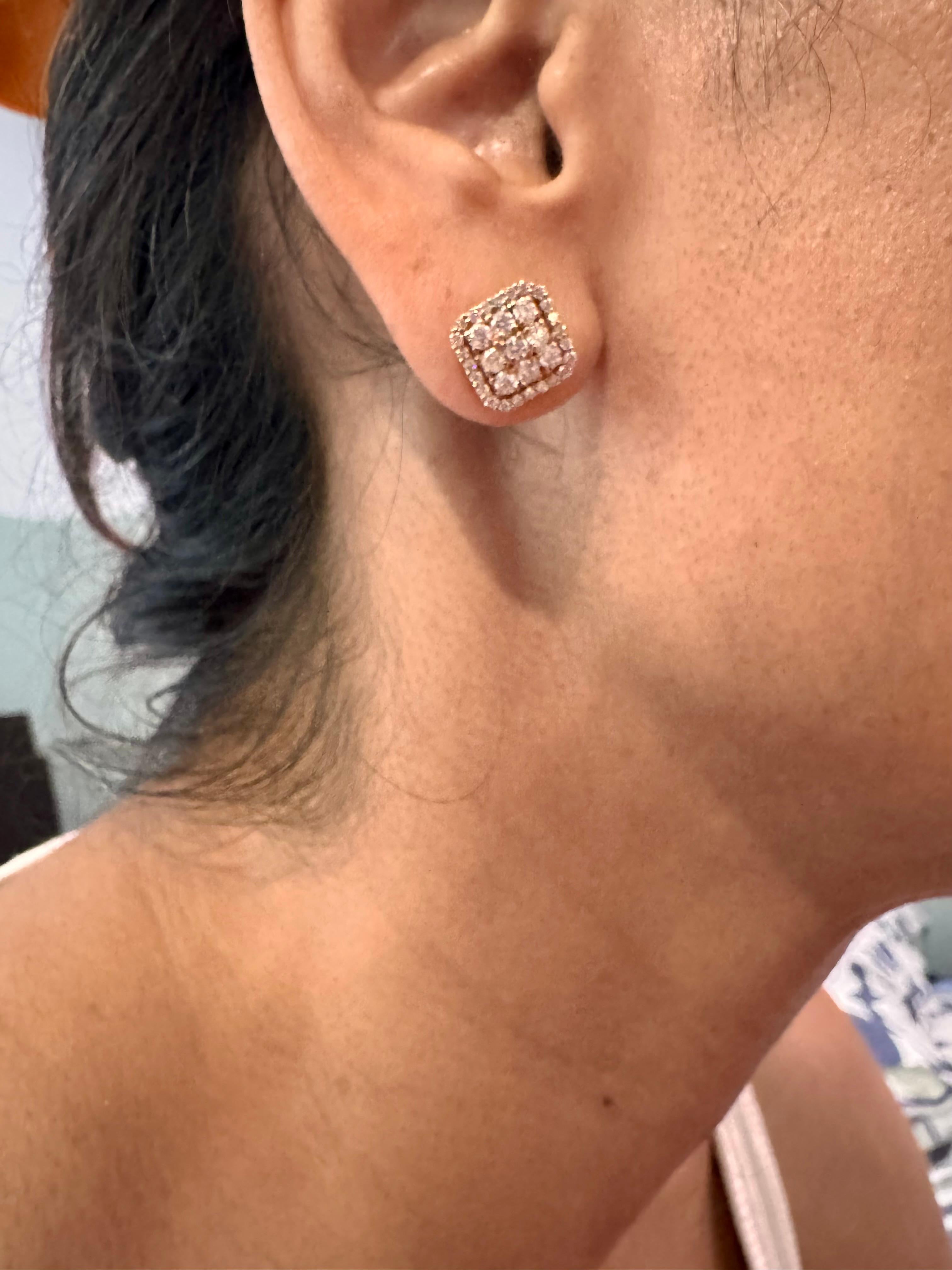 1,05 Karat Natürlicher Rundschliff Diamant Rose Gold Cluster-Ohrstecker im Angebot 4
