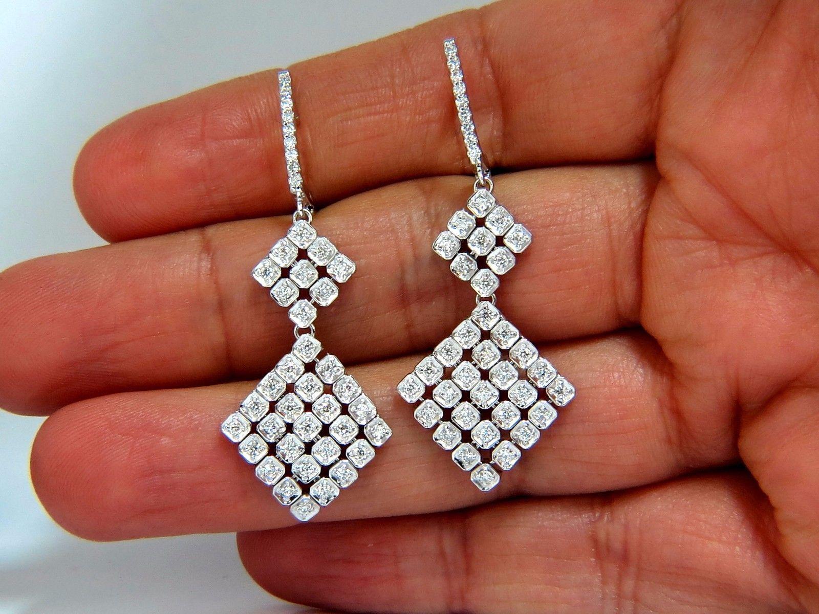 1.05 Carat Natural Round Diamonds Mesh Mount Three-Tier Dangle Earrings 14 Karat In New Condition In New York, NY