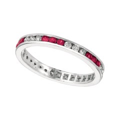 Anneau d'éternité en or blanc 14 carats avec rubis naturel de 1,05 carat et diamants