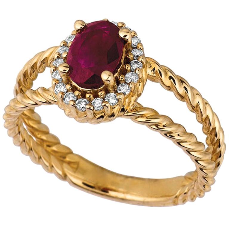 1.05 Carat Natural Ruby and Diamond Oval Ring 14 Karat Yellow Gold For Sale