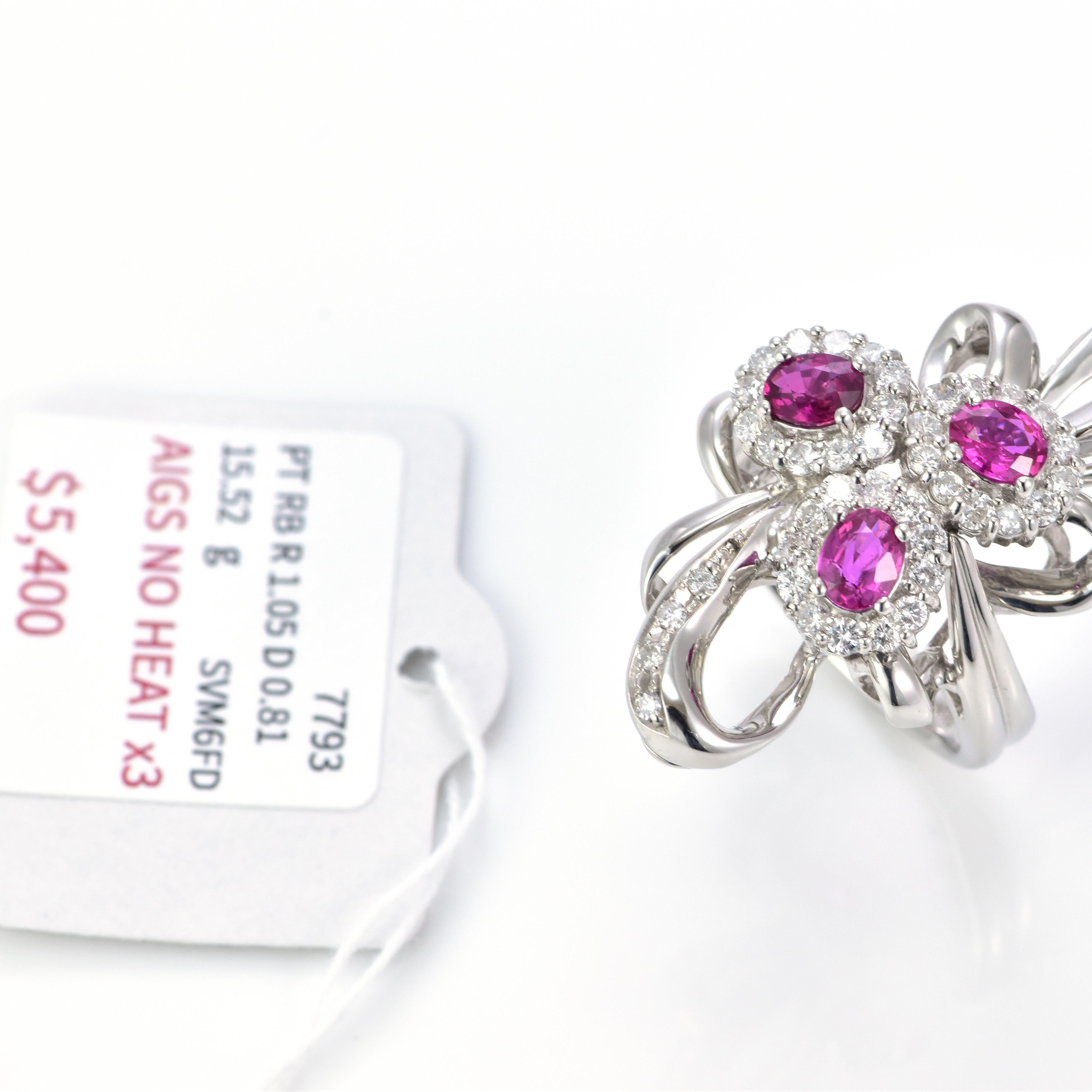 1.05 Carat Natural Unheated Rubies and Diamond Cocktail Ring made in Platinum For Sale 5