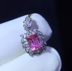 1.05 Carat Padparadscha Diamond Necklace 18 Karat White Gold