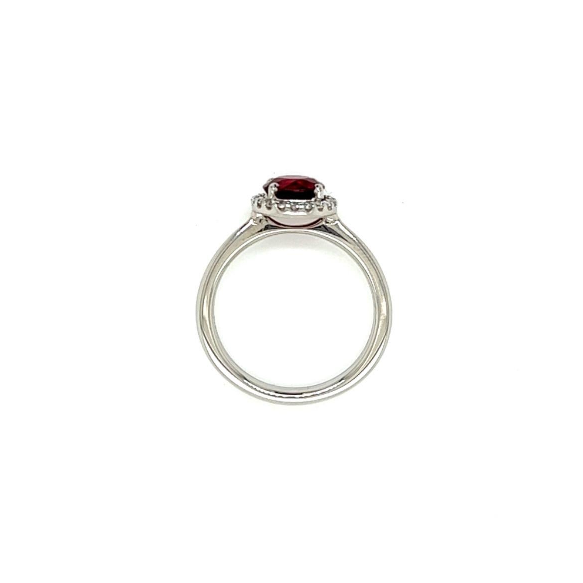 Women's 1.05 Carat Round Brilliant Ruby and Diamond Ring in Platinum For Sale