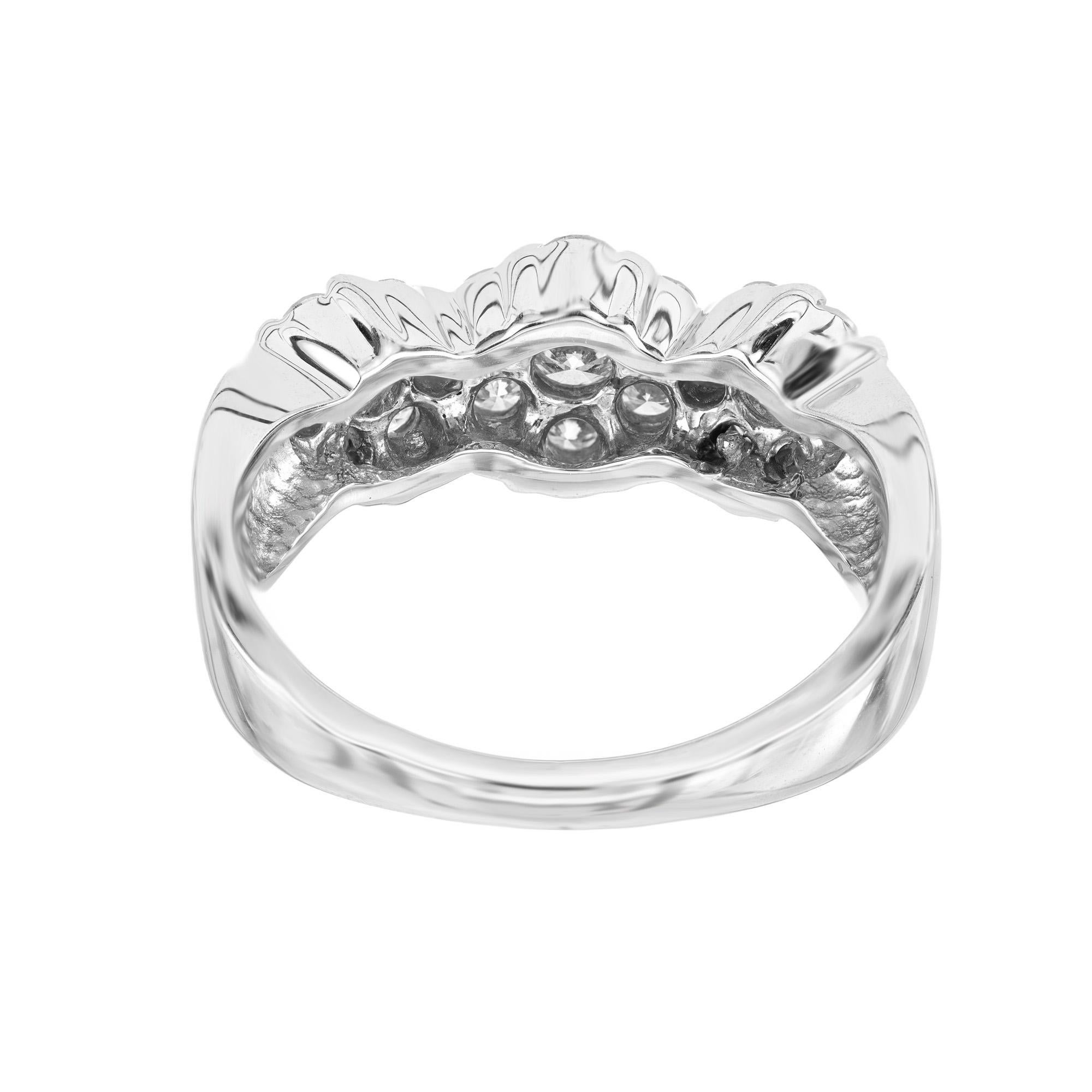 1,05 Karat runder Diamant-Cluster-Ring aus Weißgold Damen im Angebot